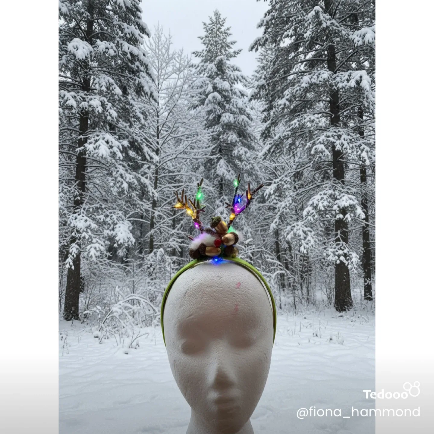 Handmade Reindeer Antler Headband with Lights image indicator(2)