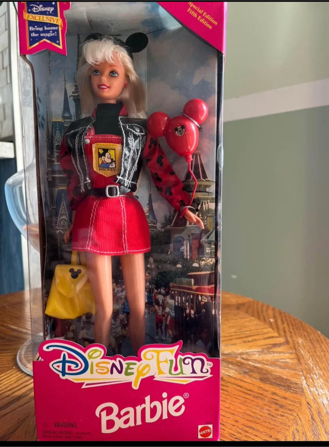 Disney Fun Barbie Doll Special Edition image indicator(2)