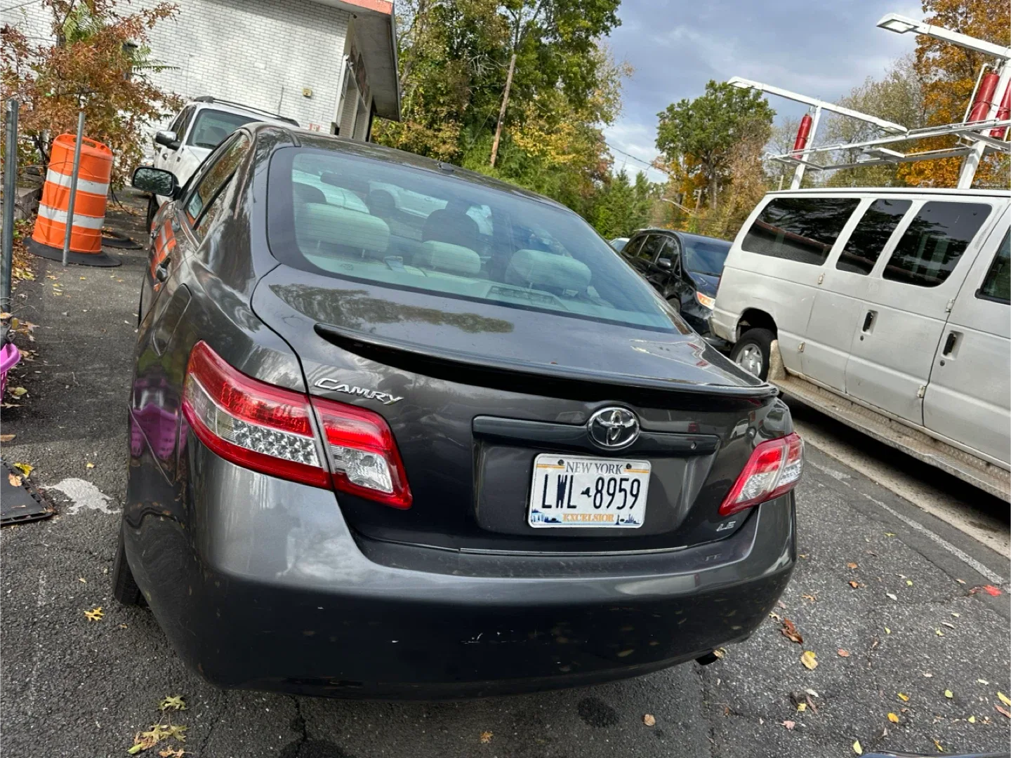 Toyota Camry Sedan - Gray image indicator(3)