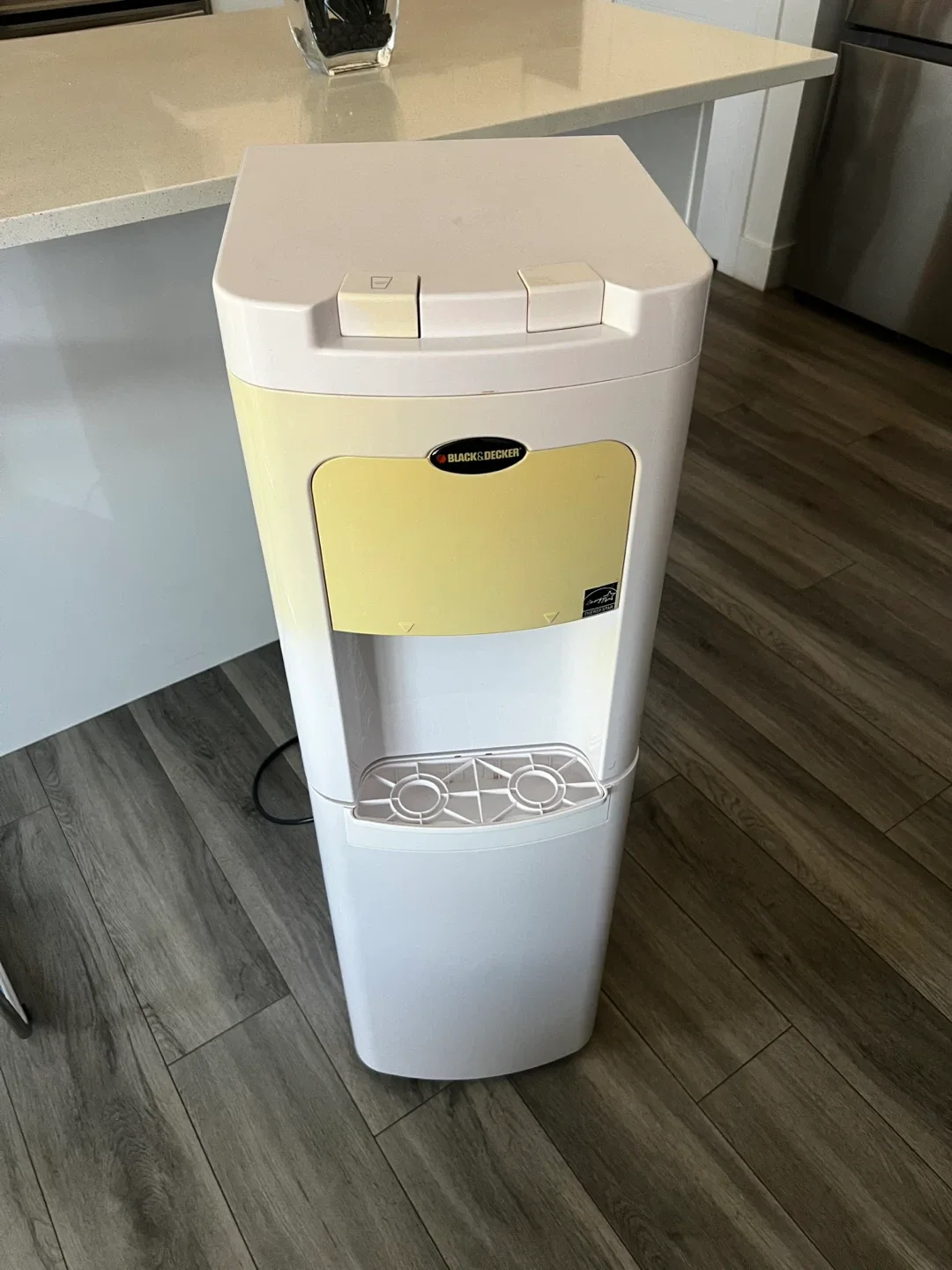 Water Dispenser (READ BELOW)