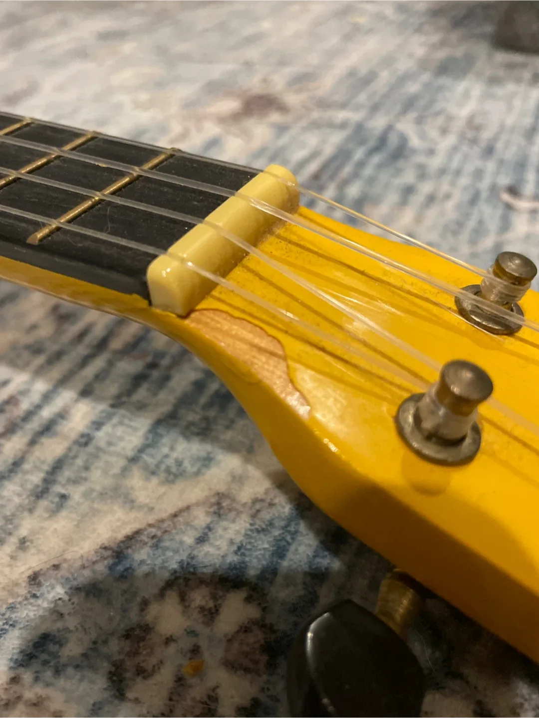 Mahalo Yellow Ukulele image indicator(5)