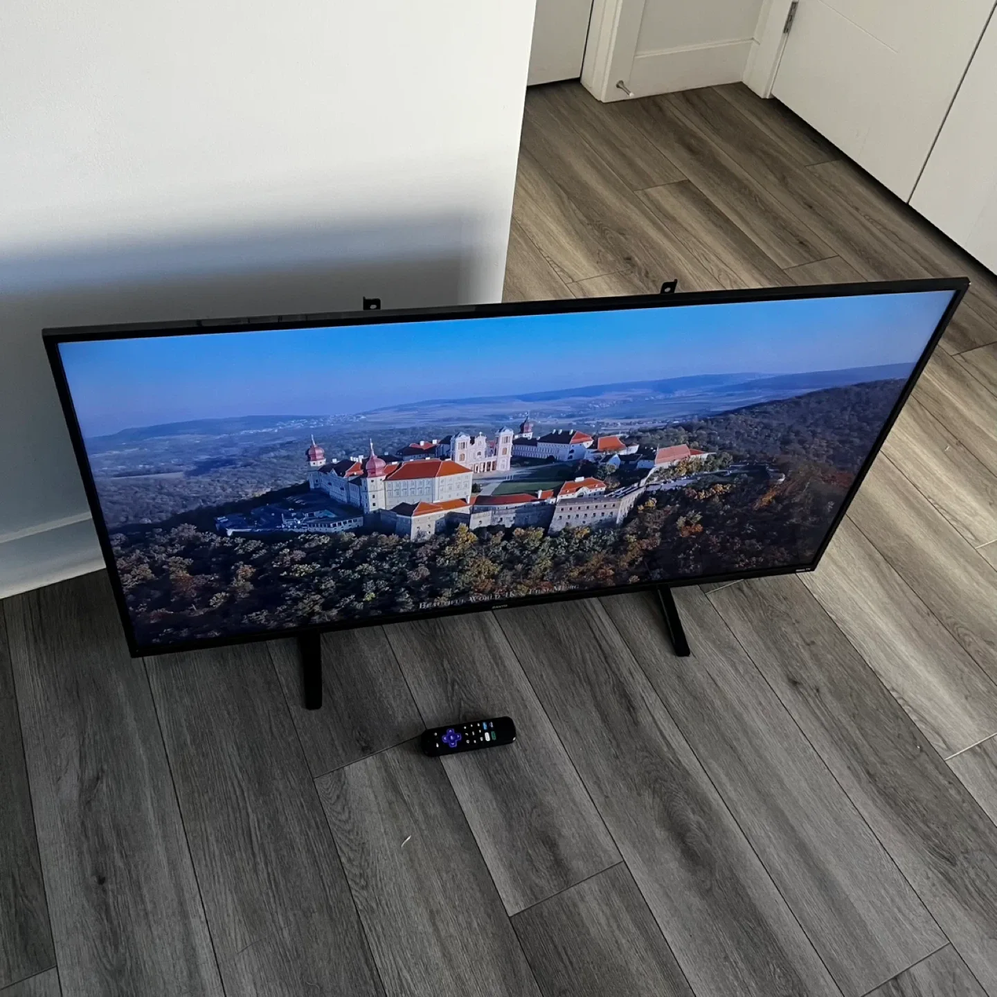 50" 4K Smart TV image indicator(7)