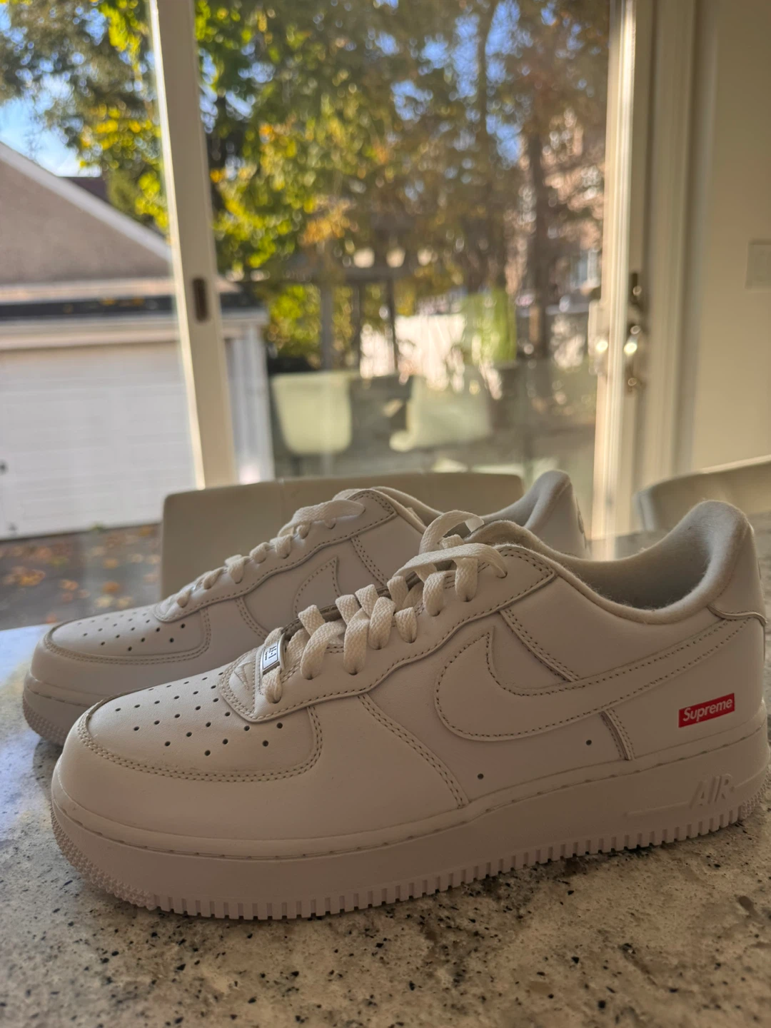 AUTHENTIC Supreme x Nike Air Force 1 Low - Size 9 - photo 3