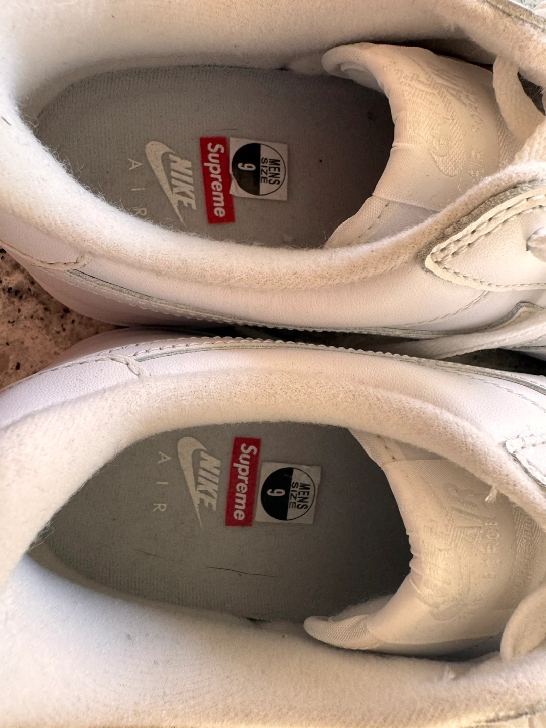 AUTHENTIC Supreme x Nike Air Force 1 Low - Size 9 - photo 4