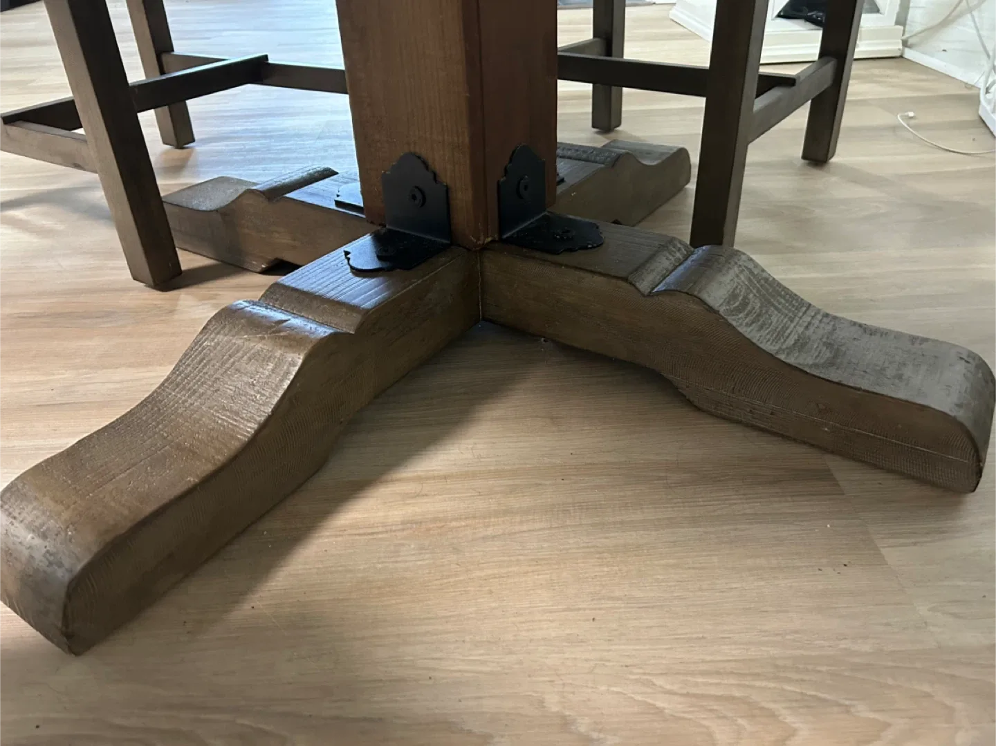 Round Wooden Dining Table with 4 Chairs image indicator(6)