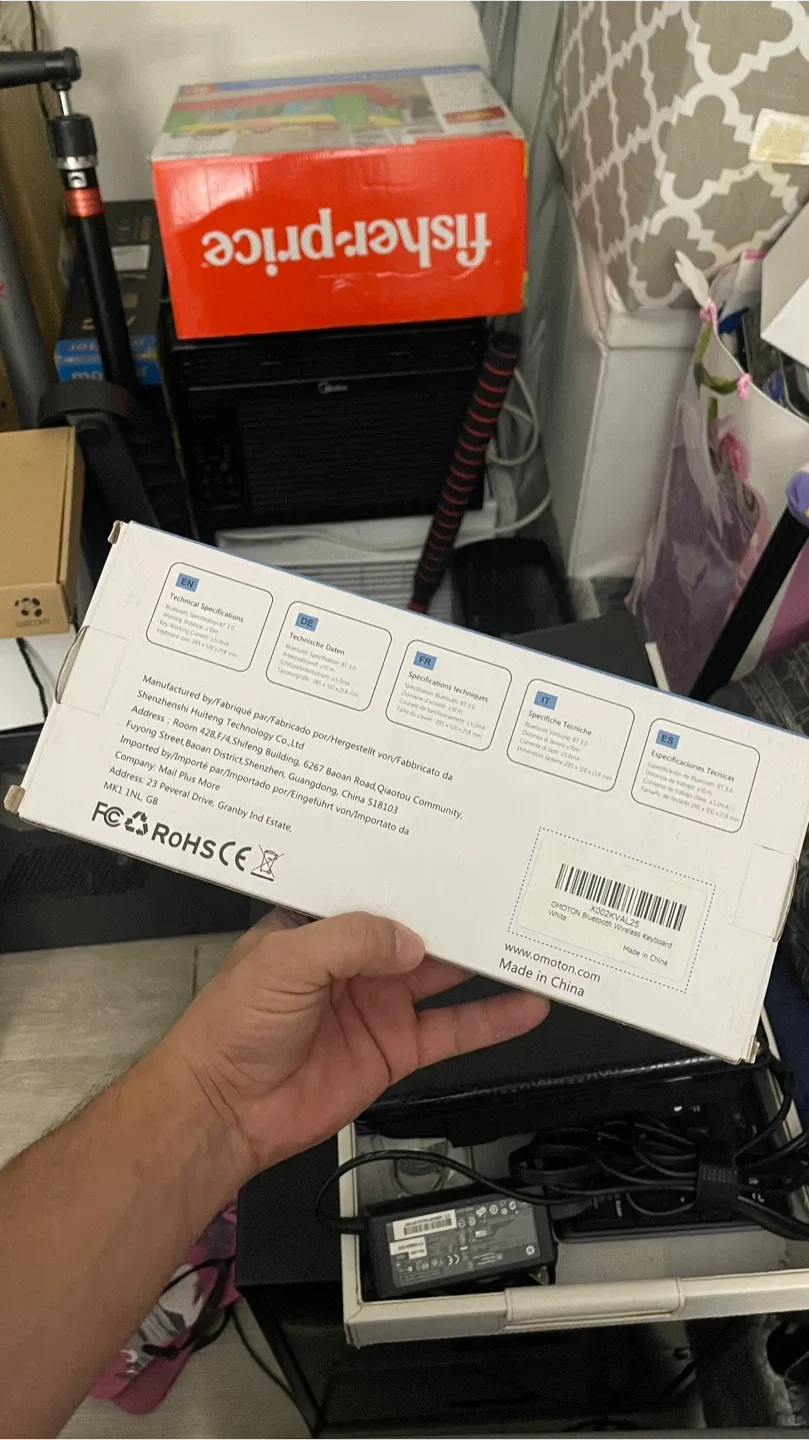 OMOTON Wireless Keyboard KB066 - New in Box! image indicator(2)