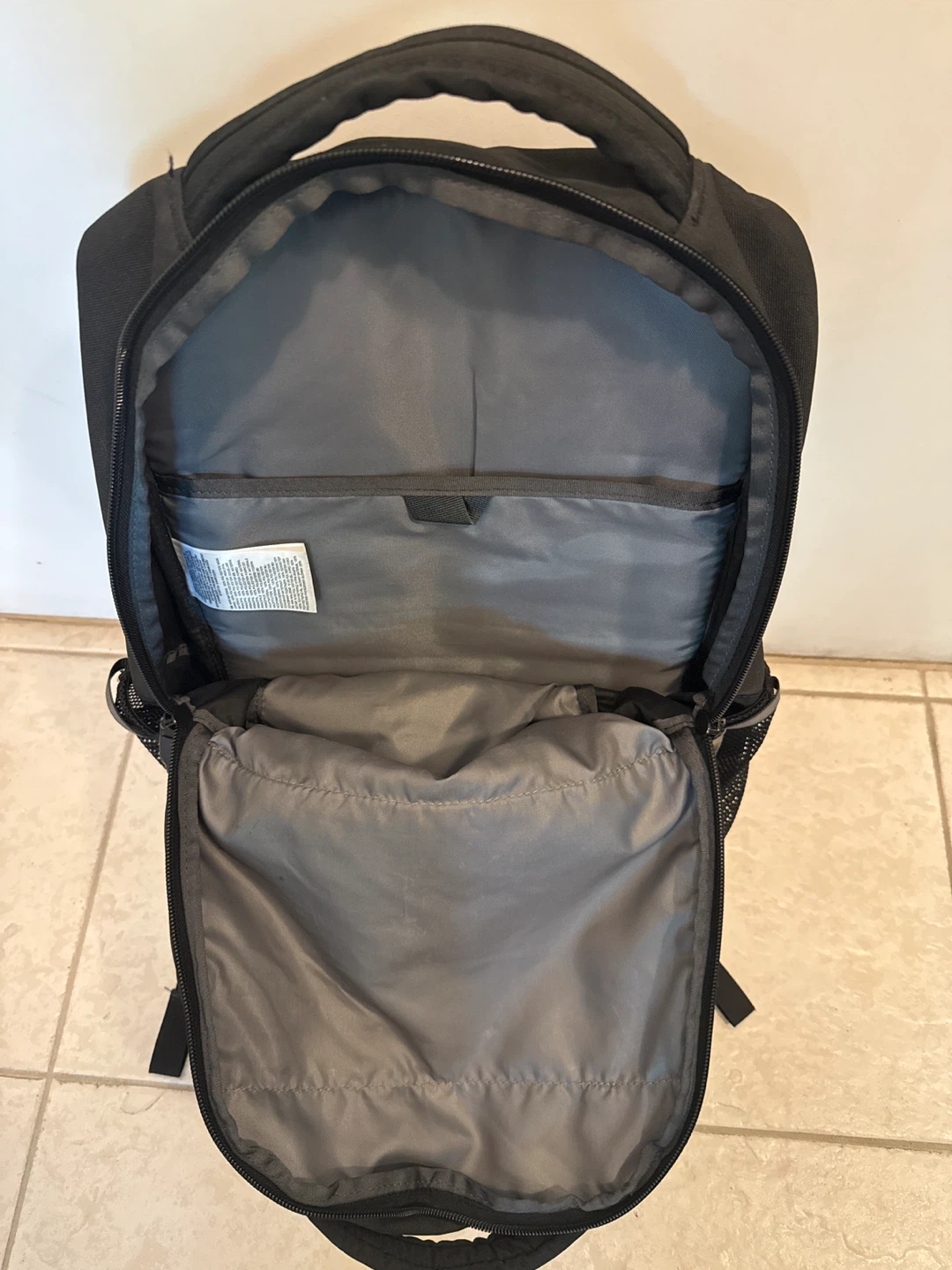The North Face Vault 26L Black Backpack - photo 3