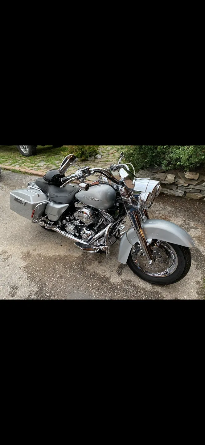 Harley-Davidson Road King Motorcycle image indicator(2)