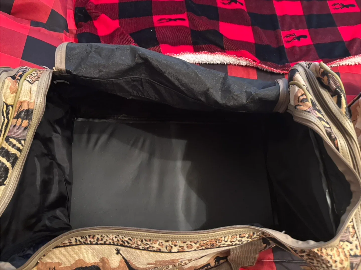 Safari Animal Print Rolling Duffle Bag Set image indicator(2)