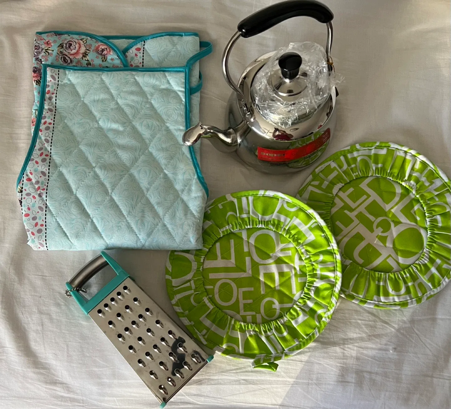 Kitchen Bundle: Tea Kettle, Pot Holders, Grater