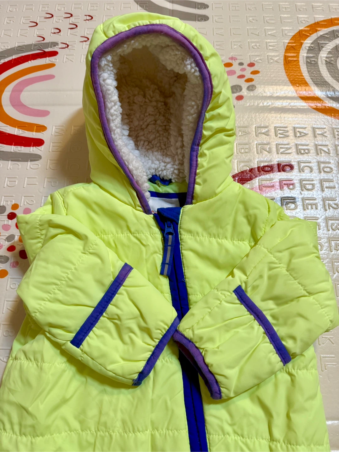 Cat & Jack 9M Snowsuit - photo 3