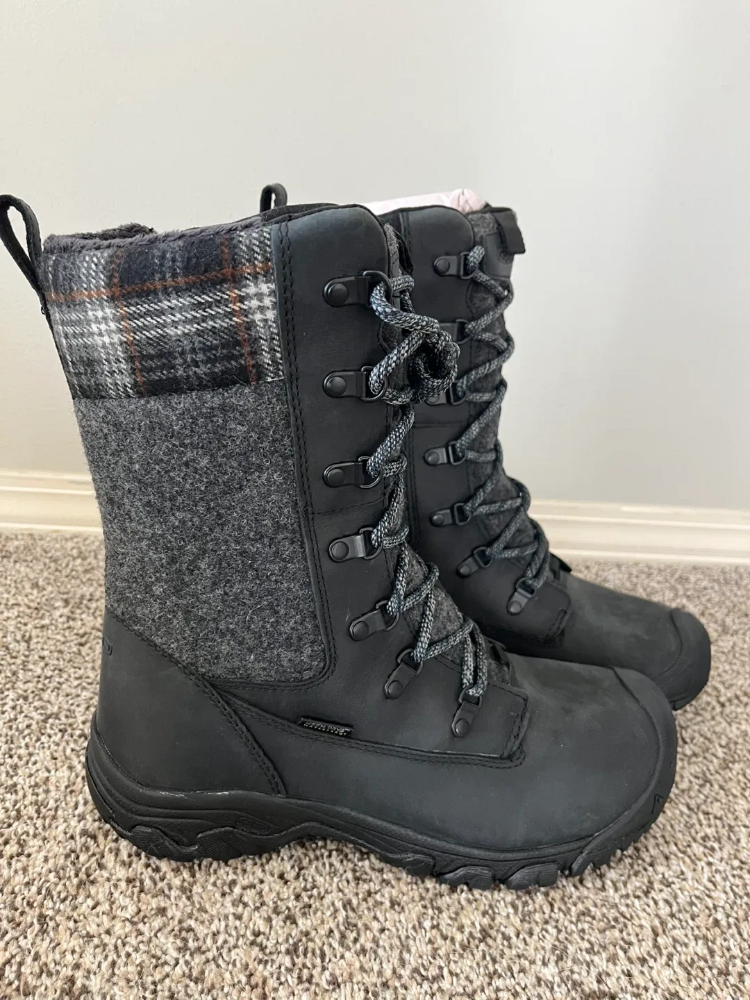 KEEN Greta Tall Winter Boots, Size 9