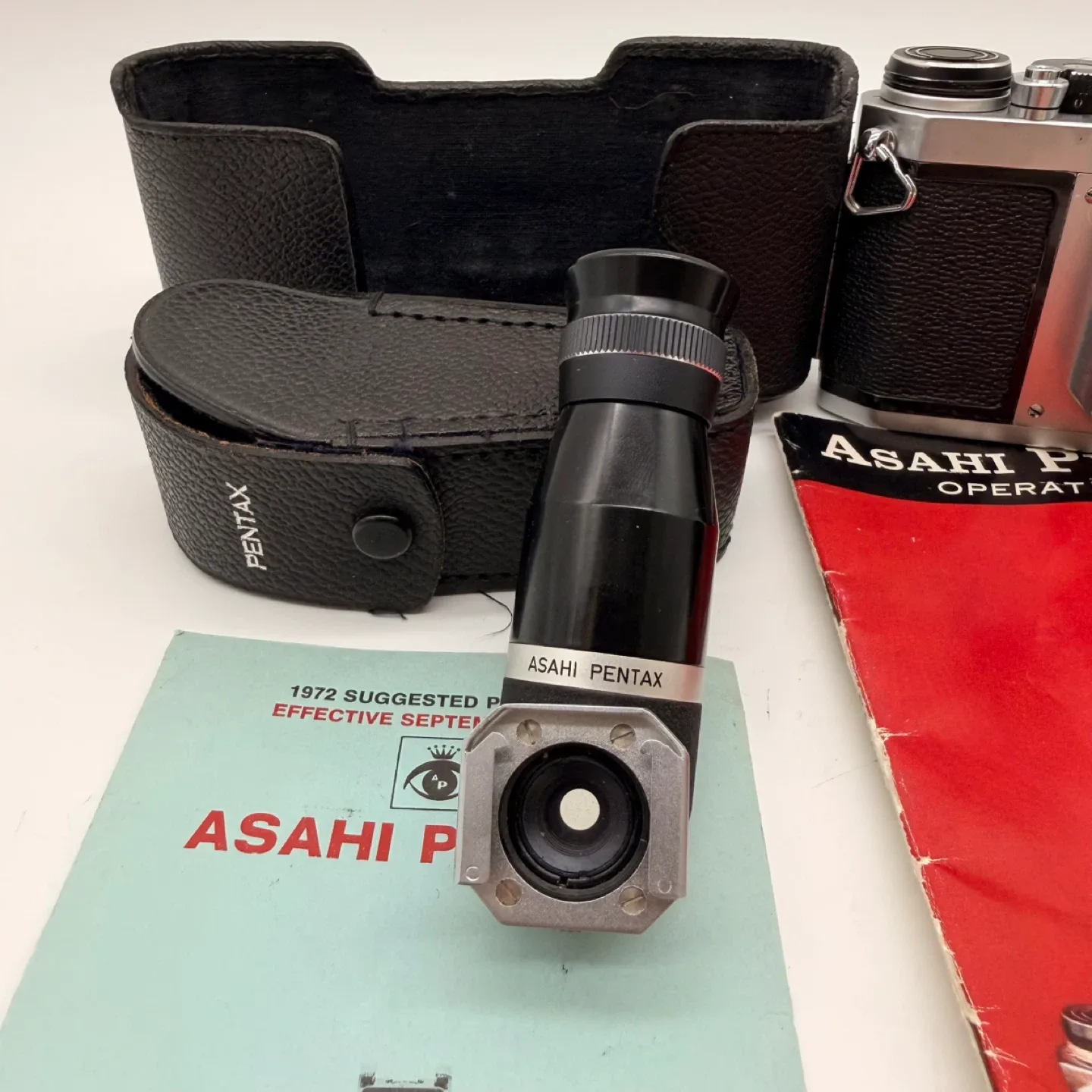 Asahi Pentax S1a Film Camera + Super-Takumar Lens (Vintage Set) image indicator(7)