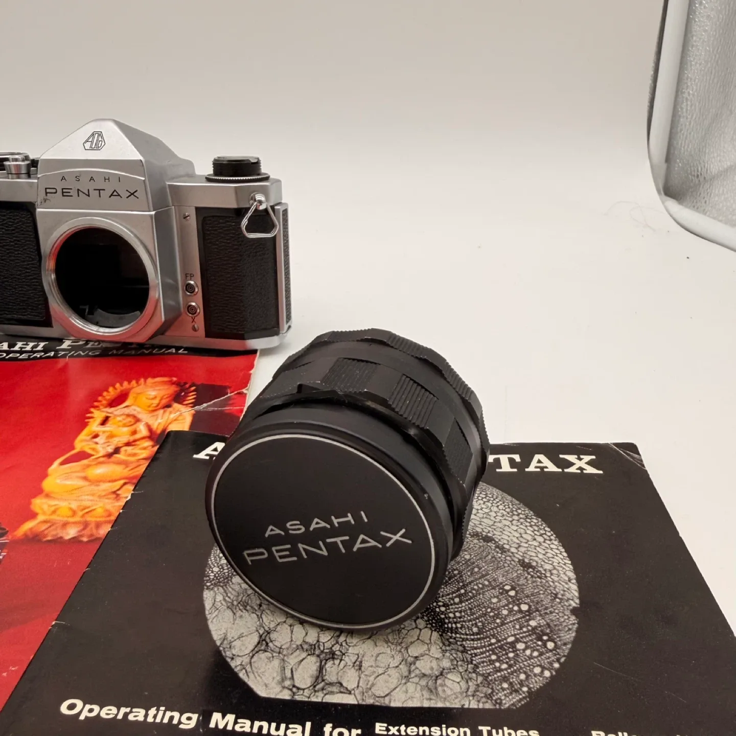 Asahi Pentax S1a Film Camera + Super-Takumar Lens (Vintage Set) image indicator(9)
