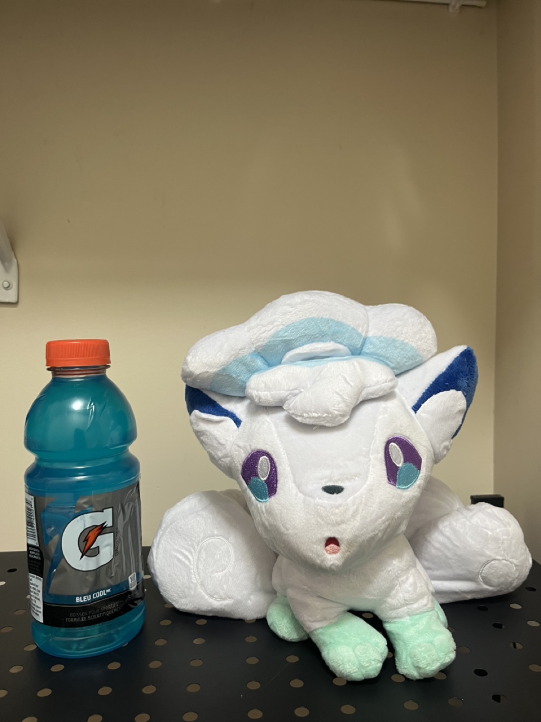 Alolan Vulpix Pokémon plush - photo 4