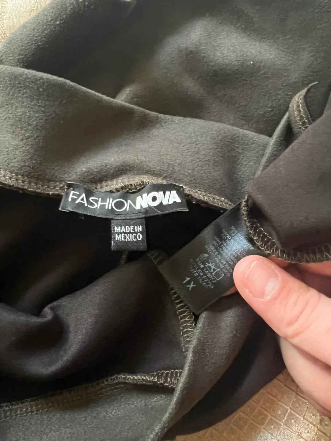 SIZE 1X Fashion Nova Shorts image indicator(3)