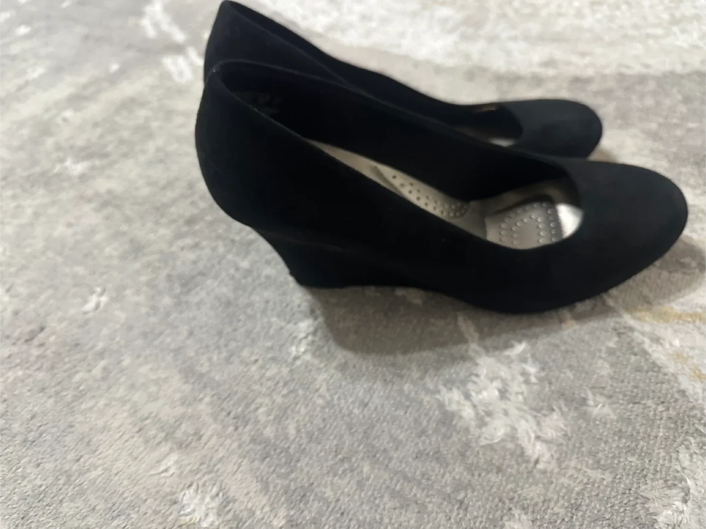Black Heels Bundle - Size 7 image indicator(2)