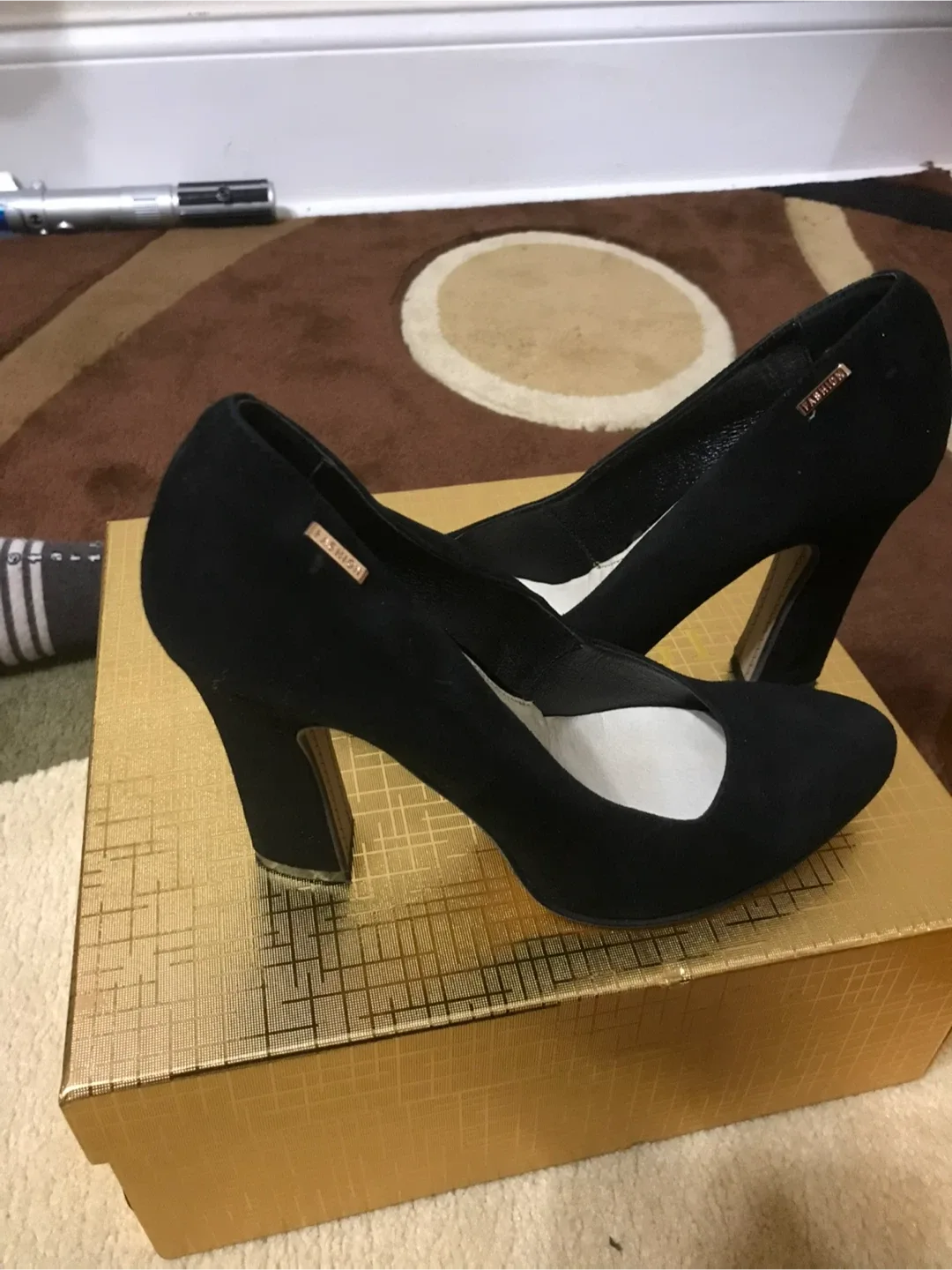 Black Heels Bundle - Size 7 image indicator(7)
