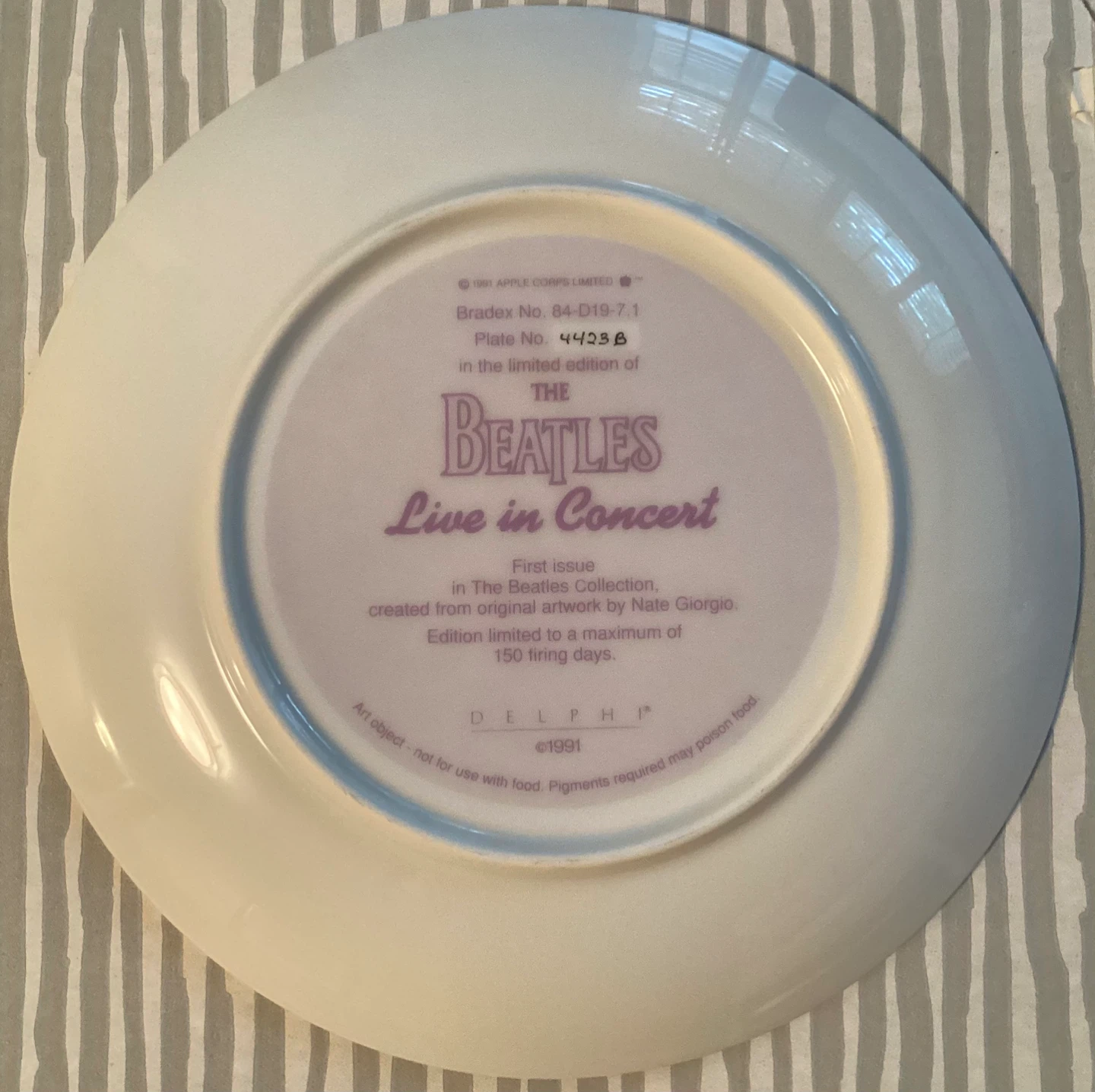 The Beatles 'Live in Concert' Collector Plate - photo 2