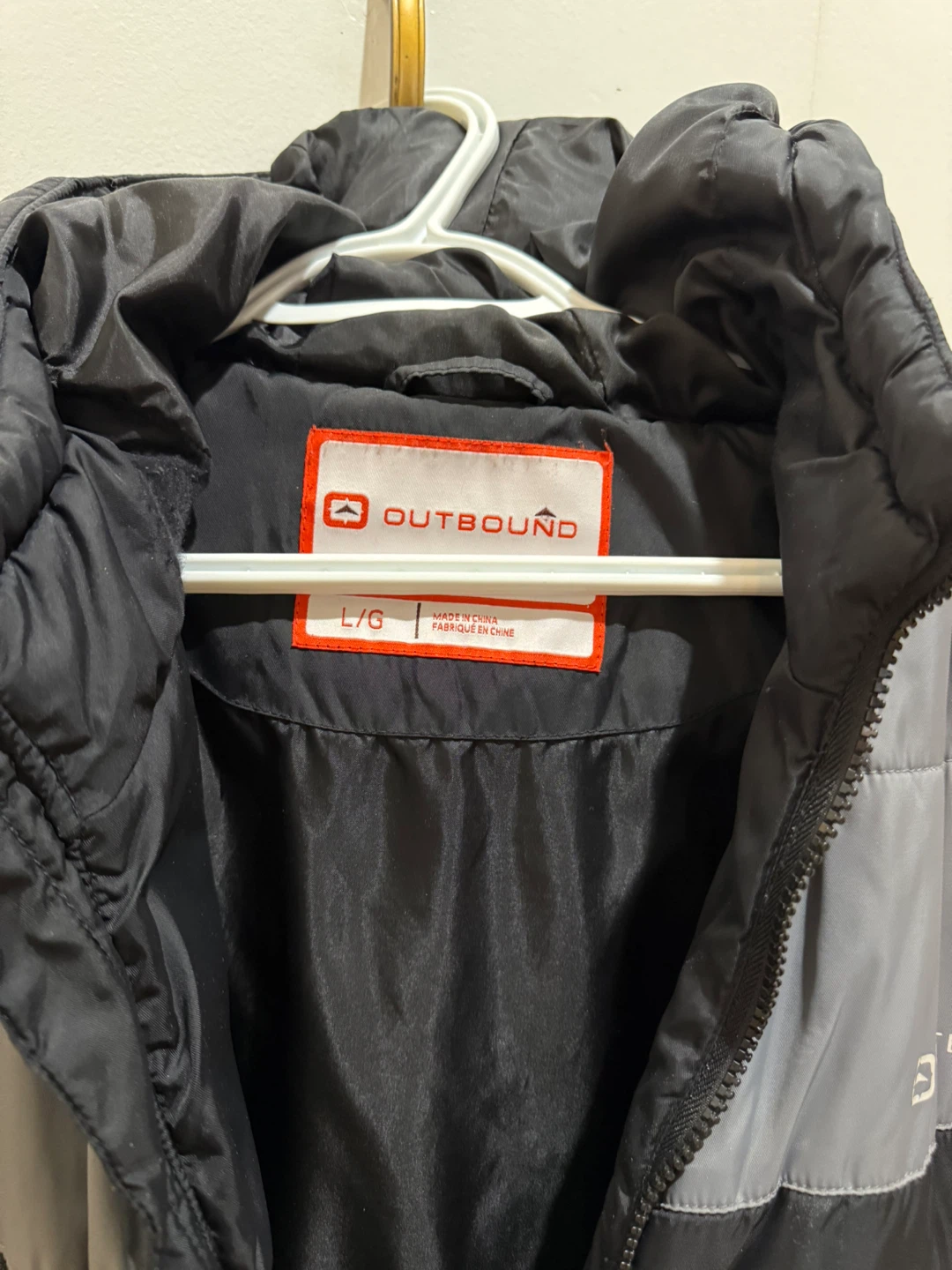 Men Outbound Black & Grey Puffer Jacket - Size L/G - photo 2