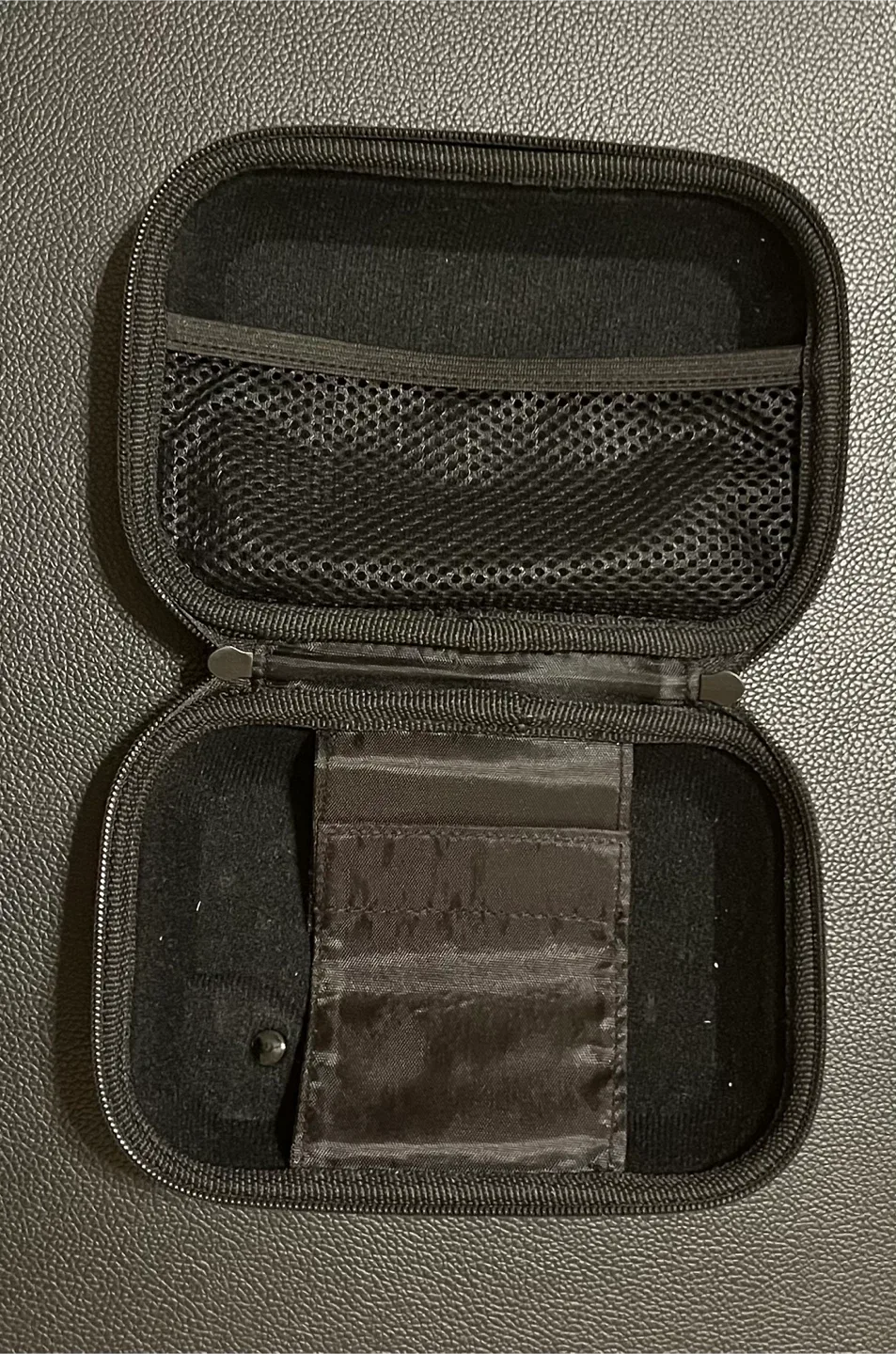 Free Travel Pouch (Pick Up Only)