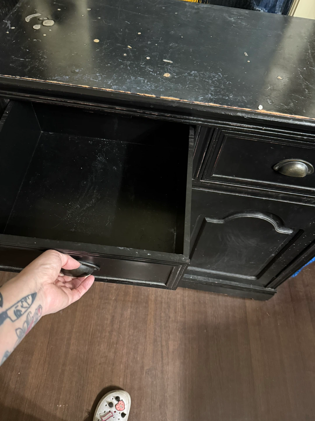 Black wood cabinet - photo 2