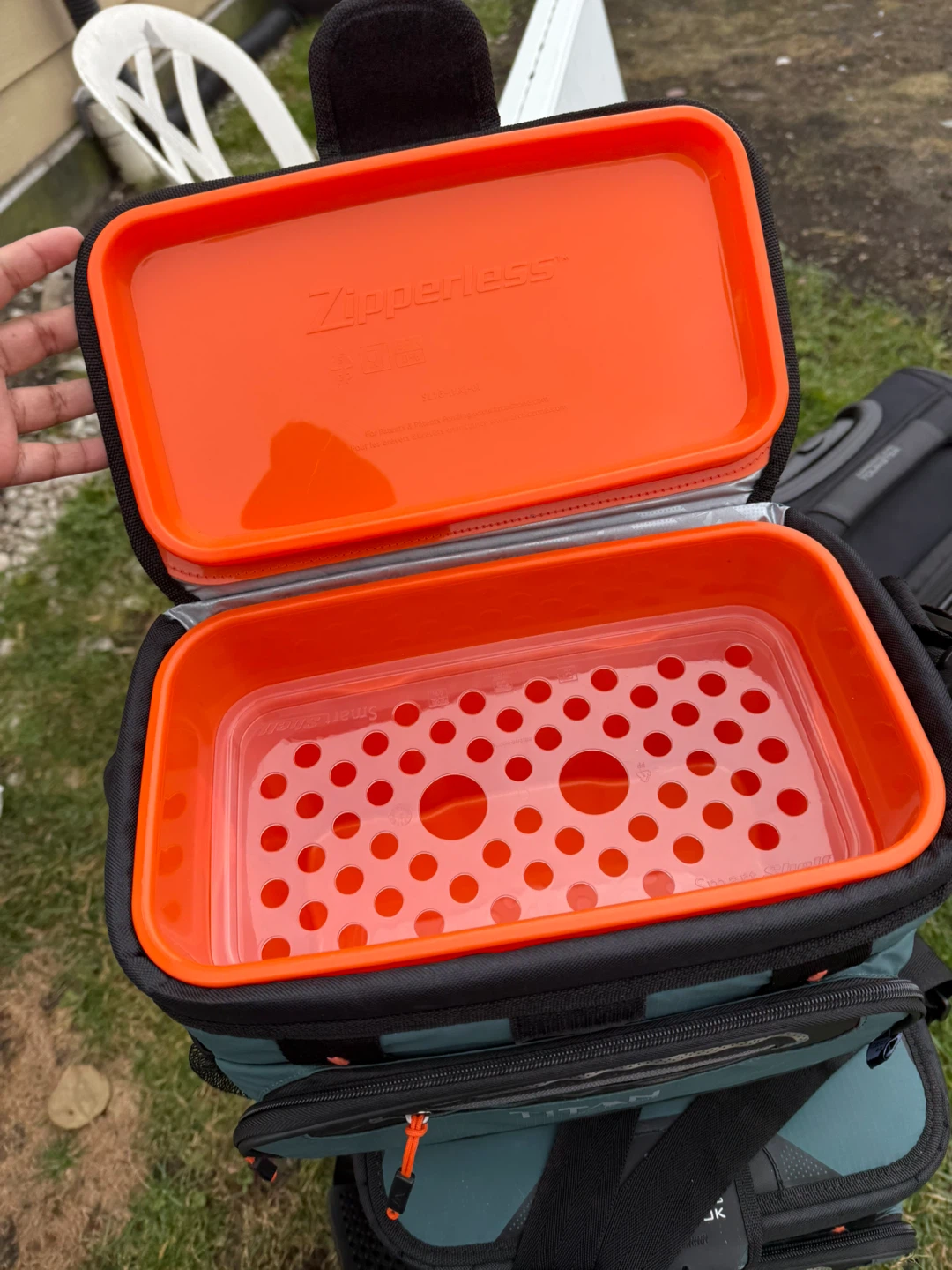 Titan by Arctic Zone Zipperless Cooler 8QT - photo 2