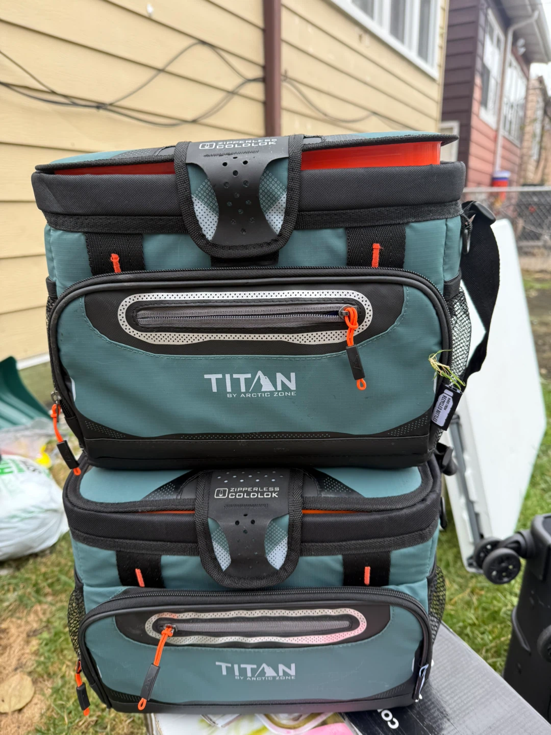 Titan by Arctic Zone Zipperless Cooler 8QT