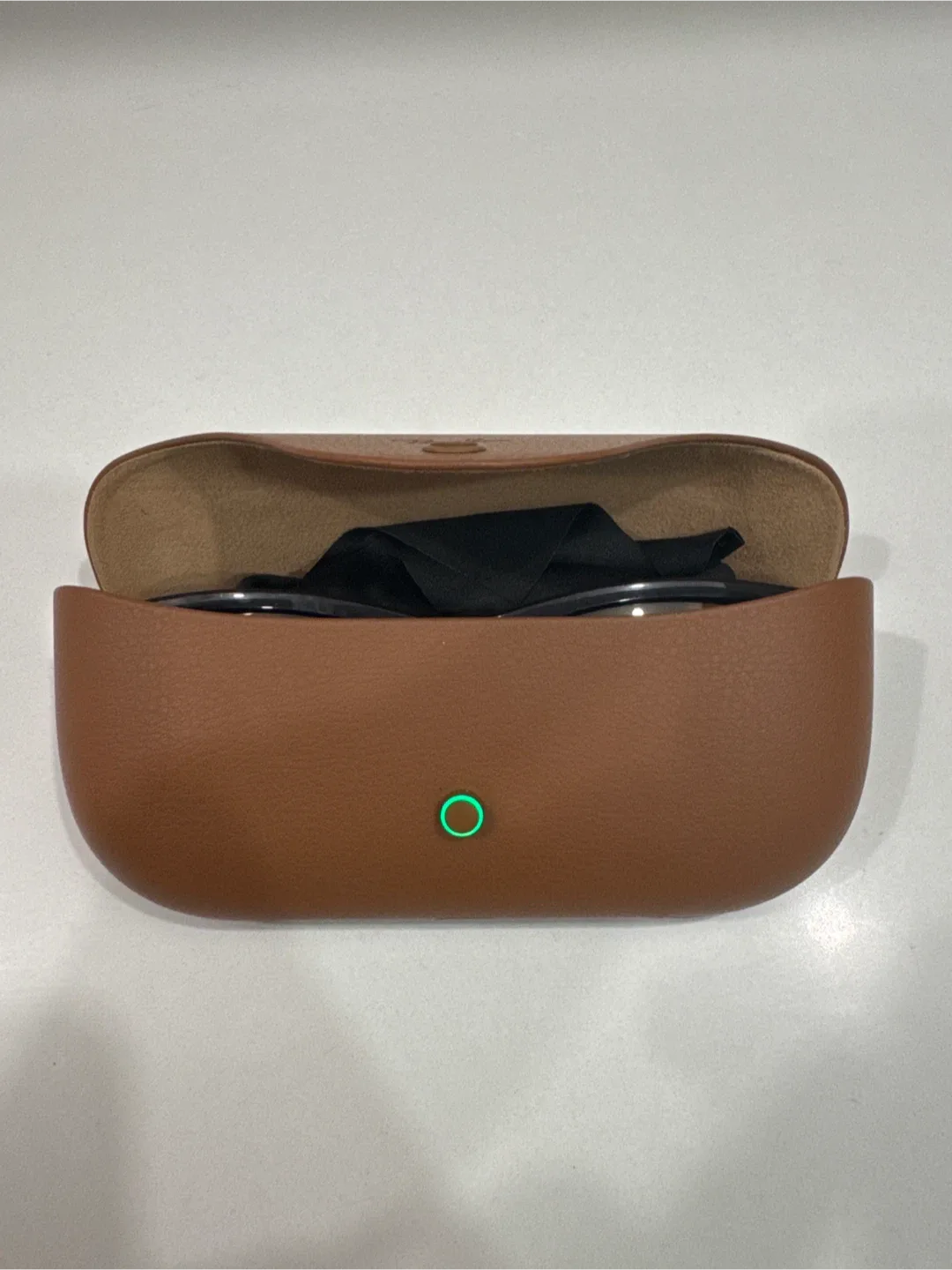 Ray-Ban Meta Smart Glasses image indicator(3)