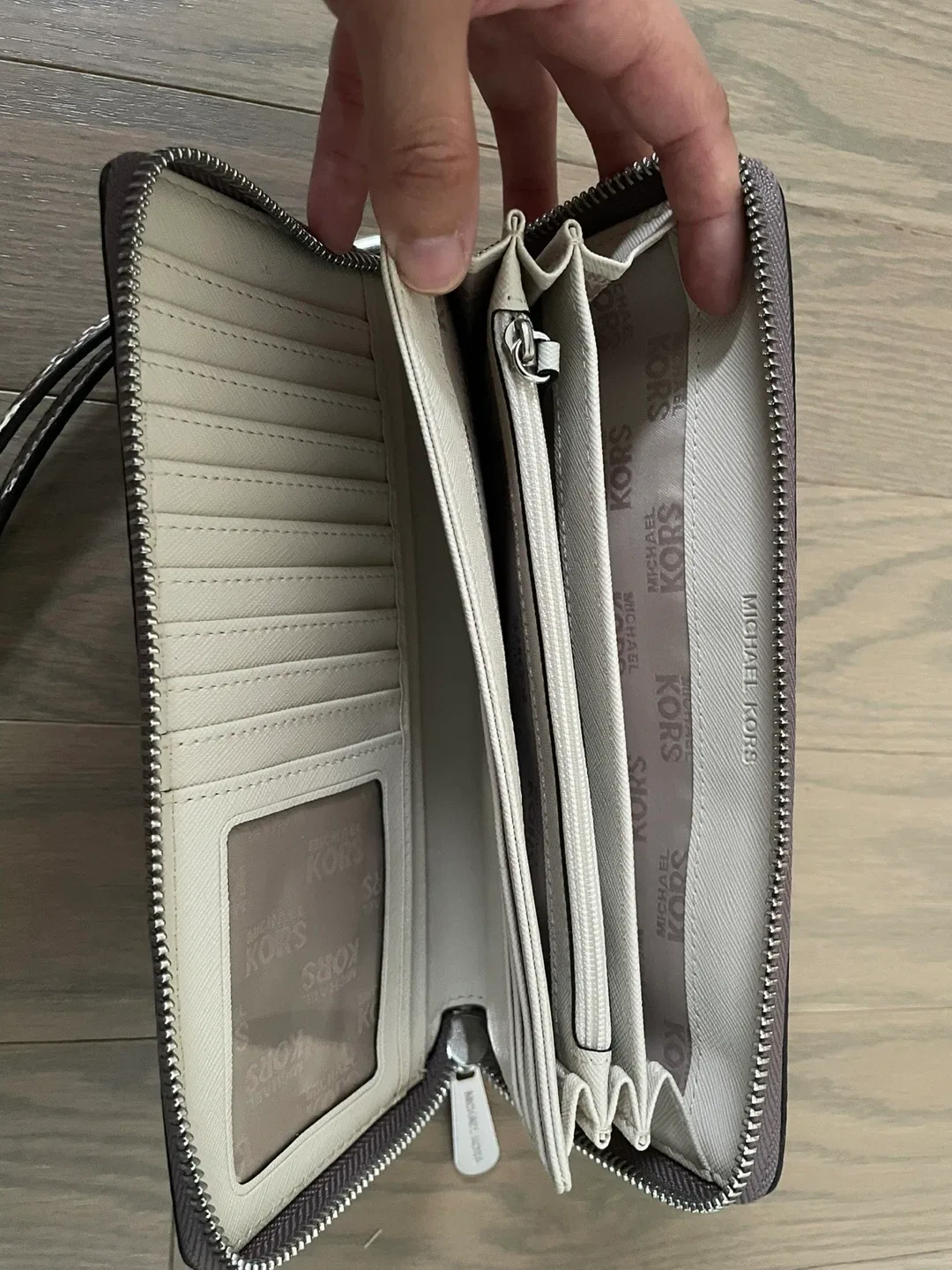 Michael Kors Snakeskin Wallet image indicator(3)