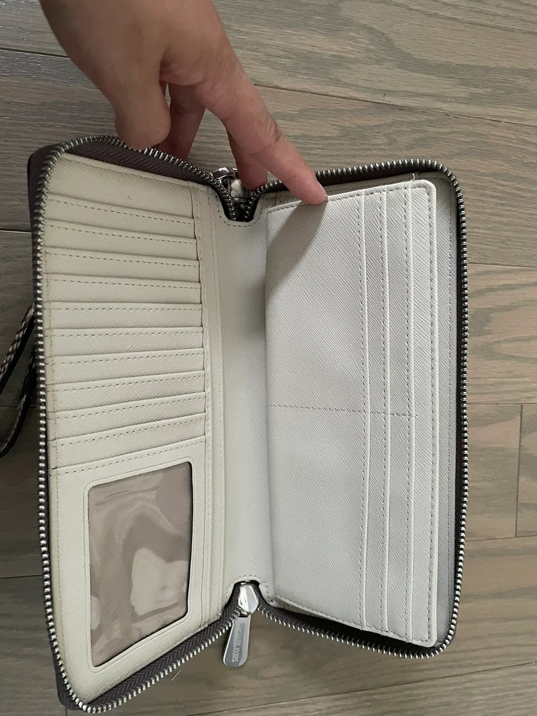 Michael Kors Snakeskin Wallet image indicator(4)