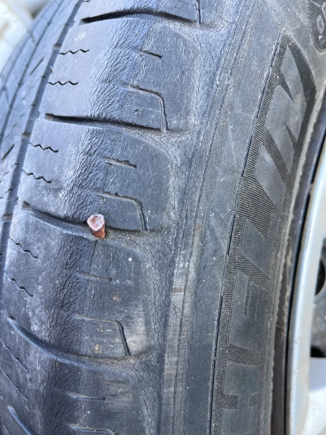 Michelin Defender 215/60R16 Tires on Toyota Rims image indicator(10)