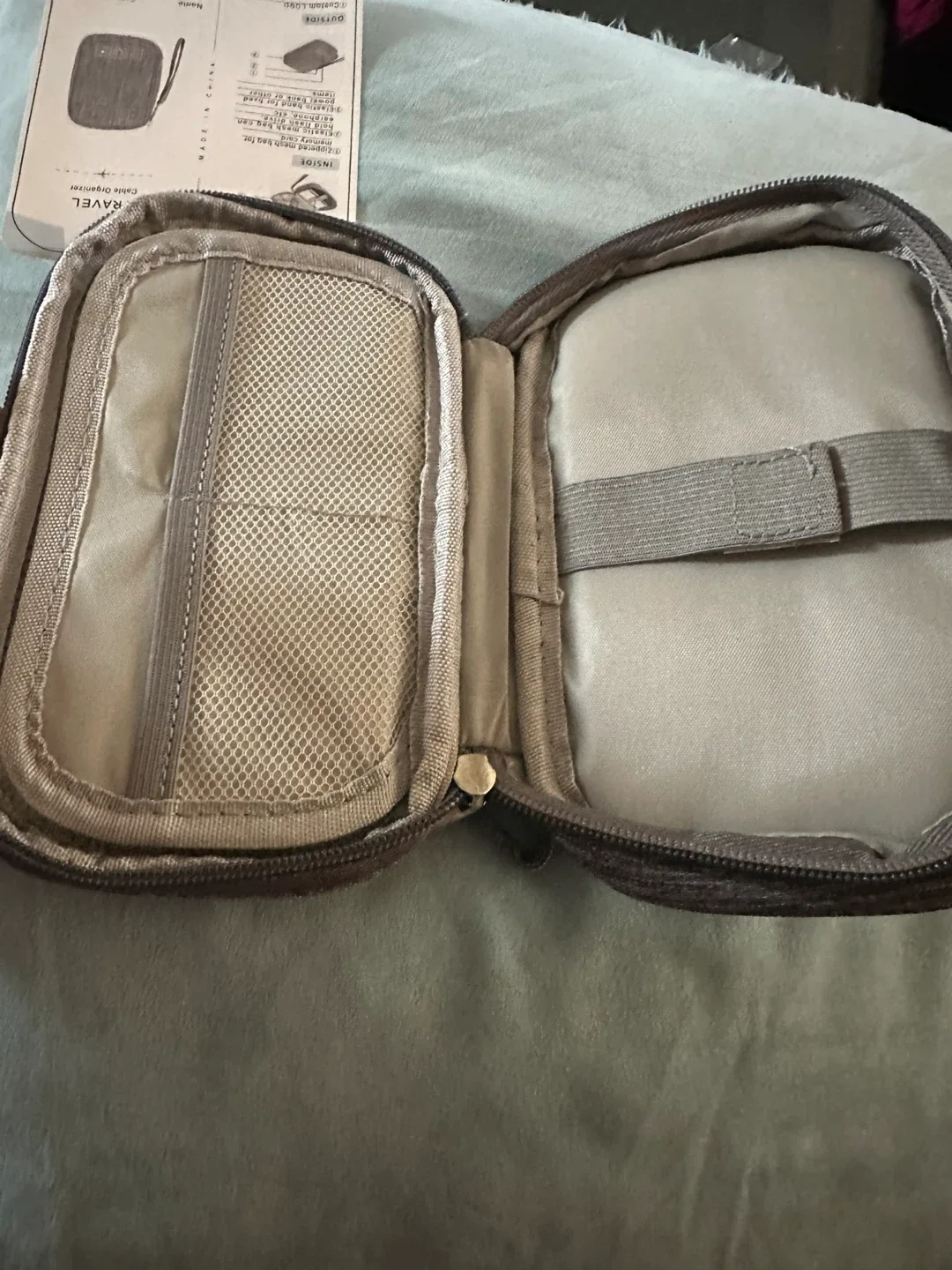 Electronics Organizer Travel Case - Gray image indicator(3)