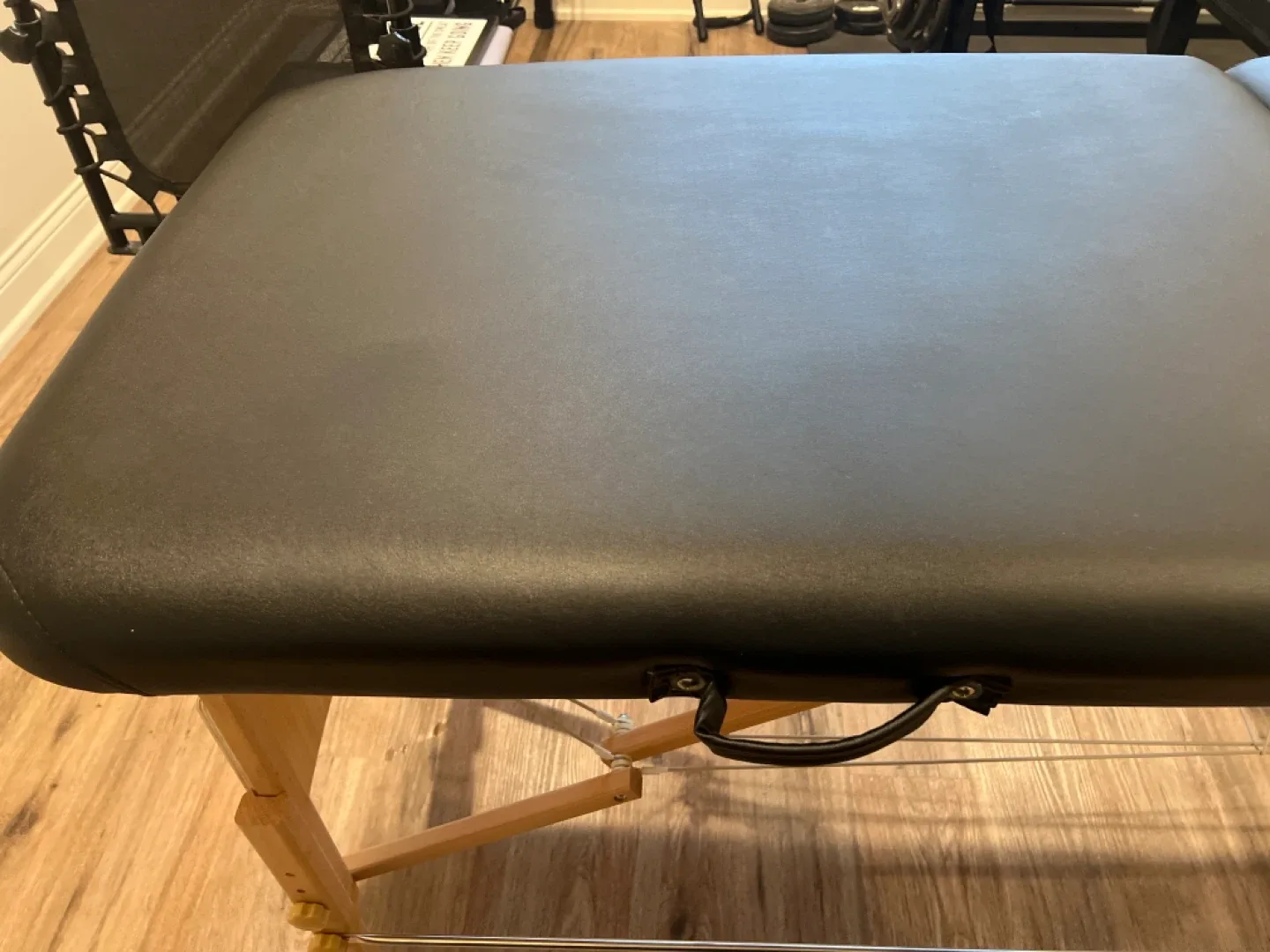Foldable Massage Table image indicator(3)