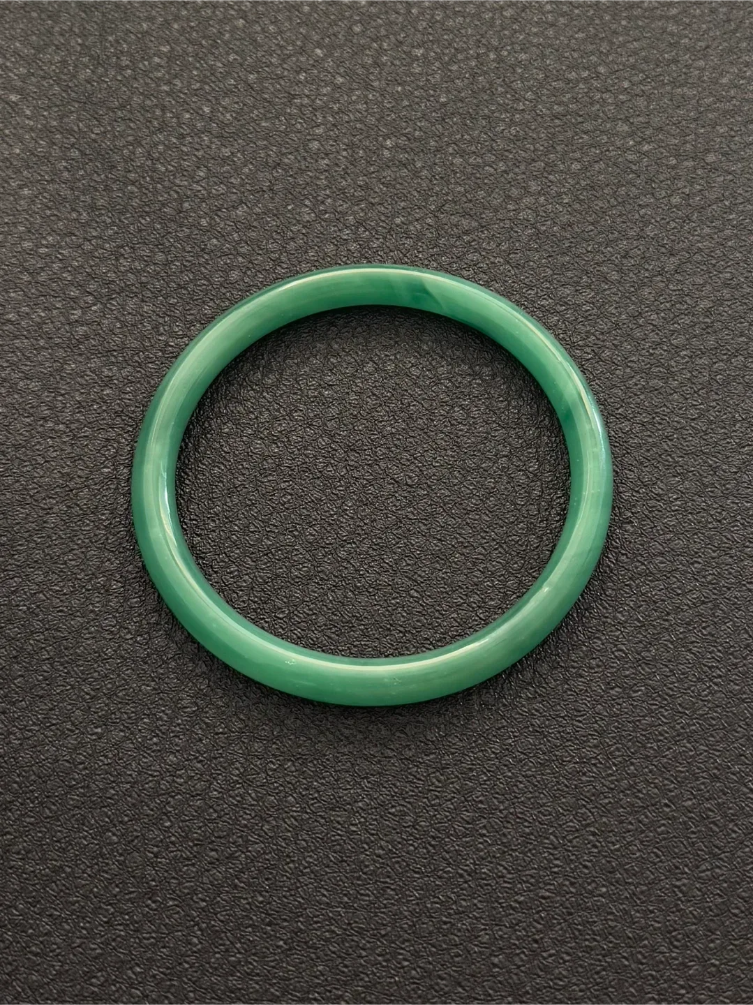 Faux Jade Bangle Bracelet image indicator(3)