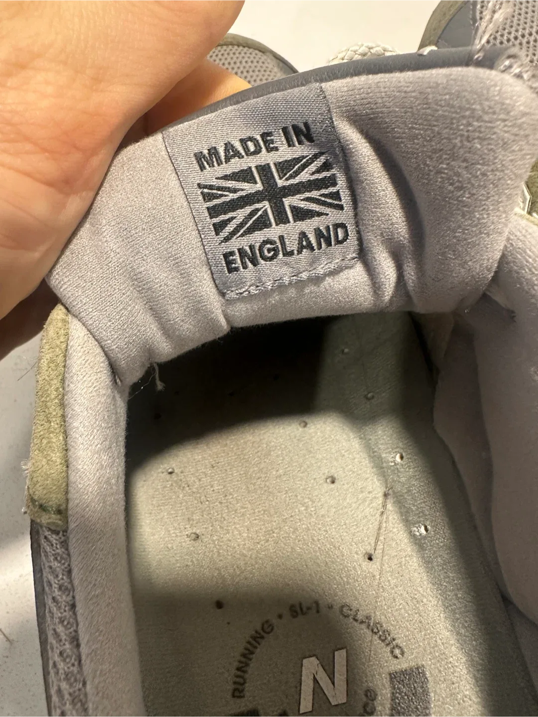 New Balance 991 Made in england Green Grey Men shoes US 9.5 image indicator(4)
