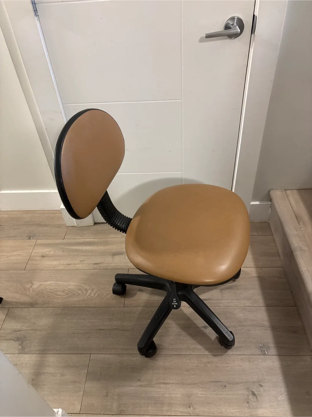 Adjustable Office Chair image indicator(3)