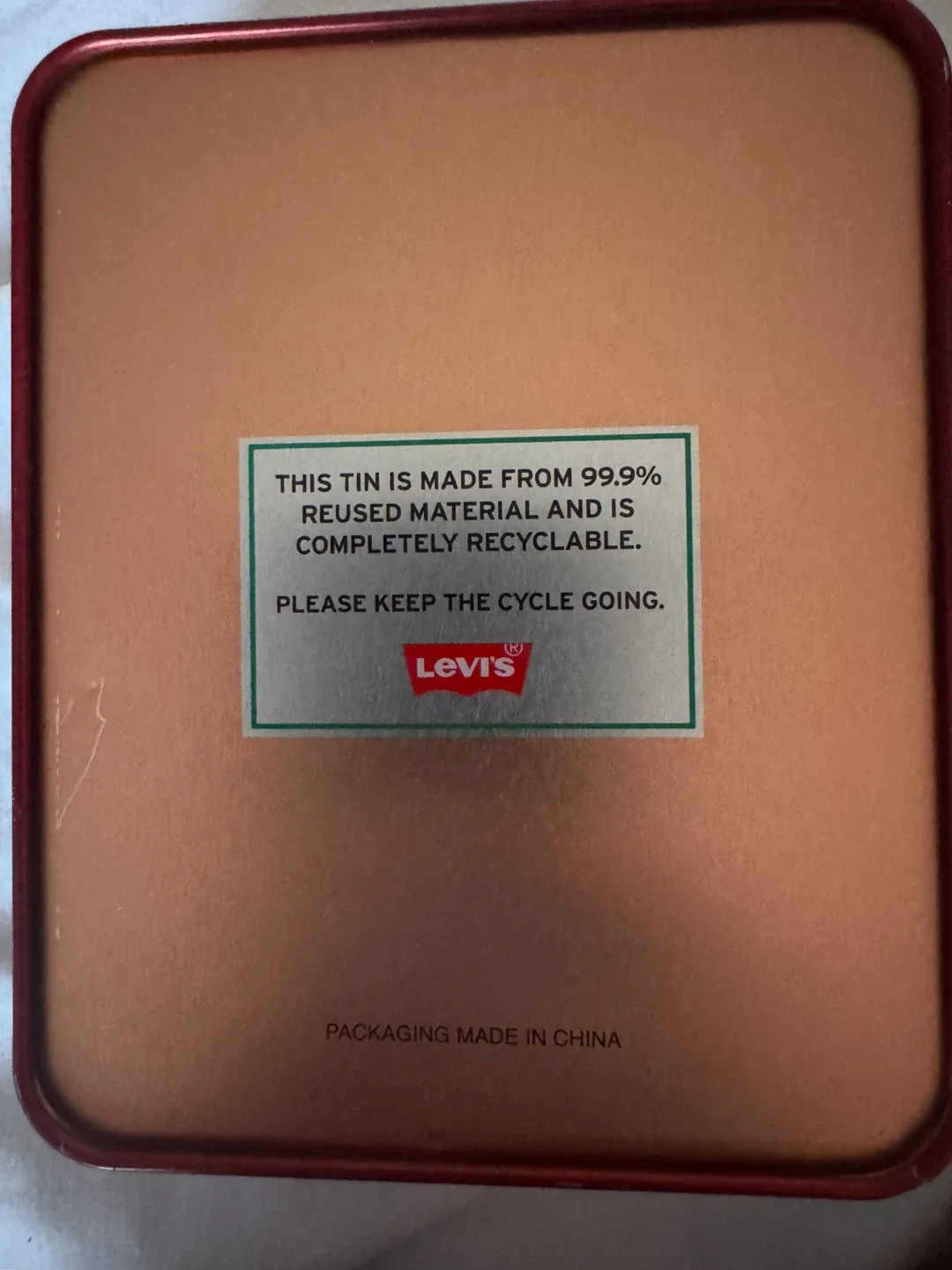 Levi's Black Leather Wallet in Tin image indicator(4)