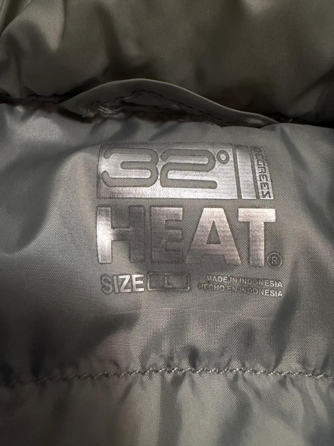 32 Degrees Heat Vest Size L image indicator(3)