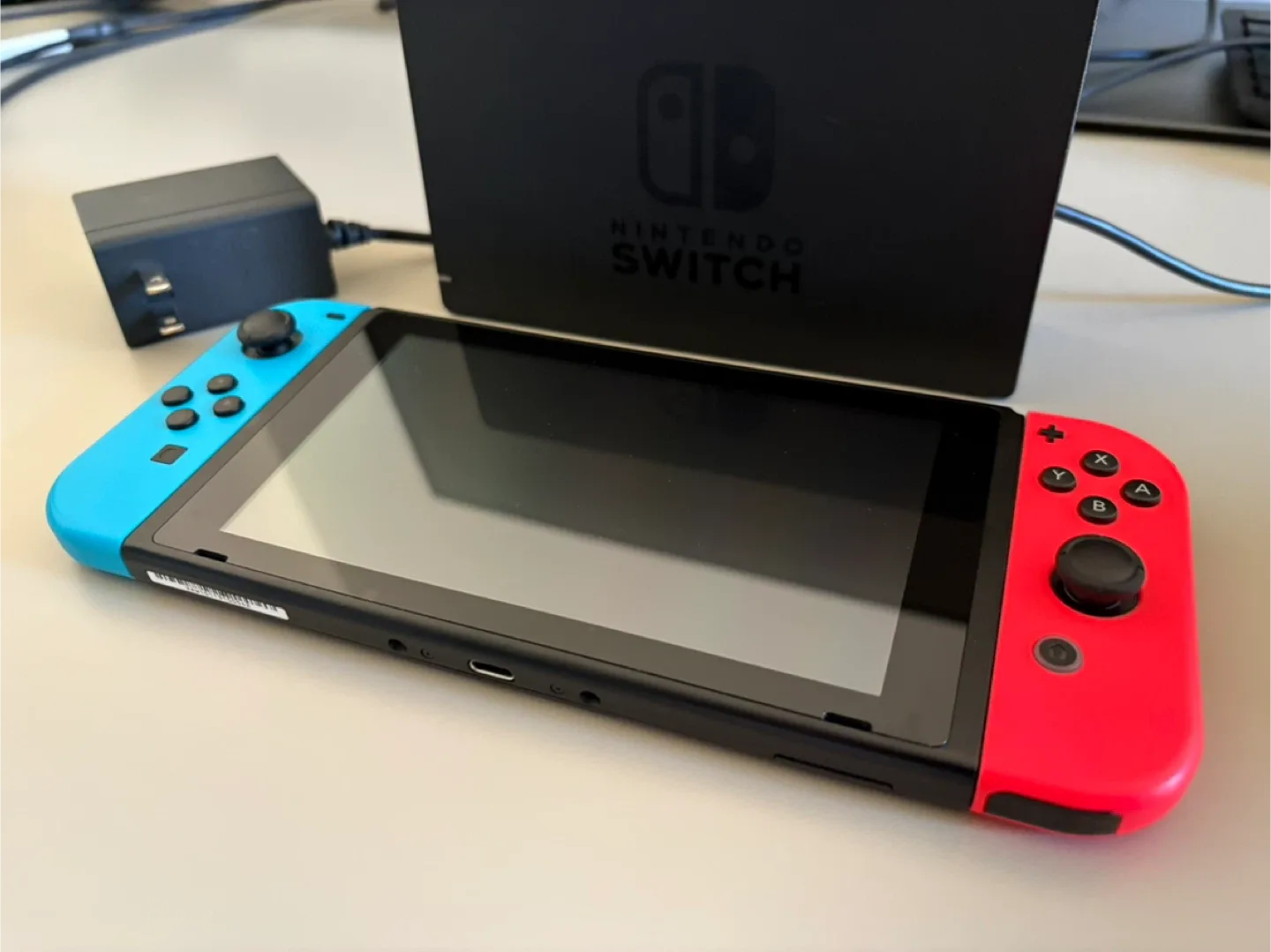 Nintendo Switch Console with Dock and Charger image indicator(2)