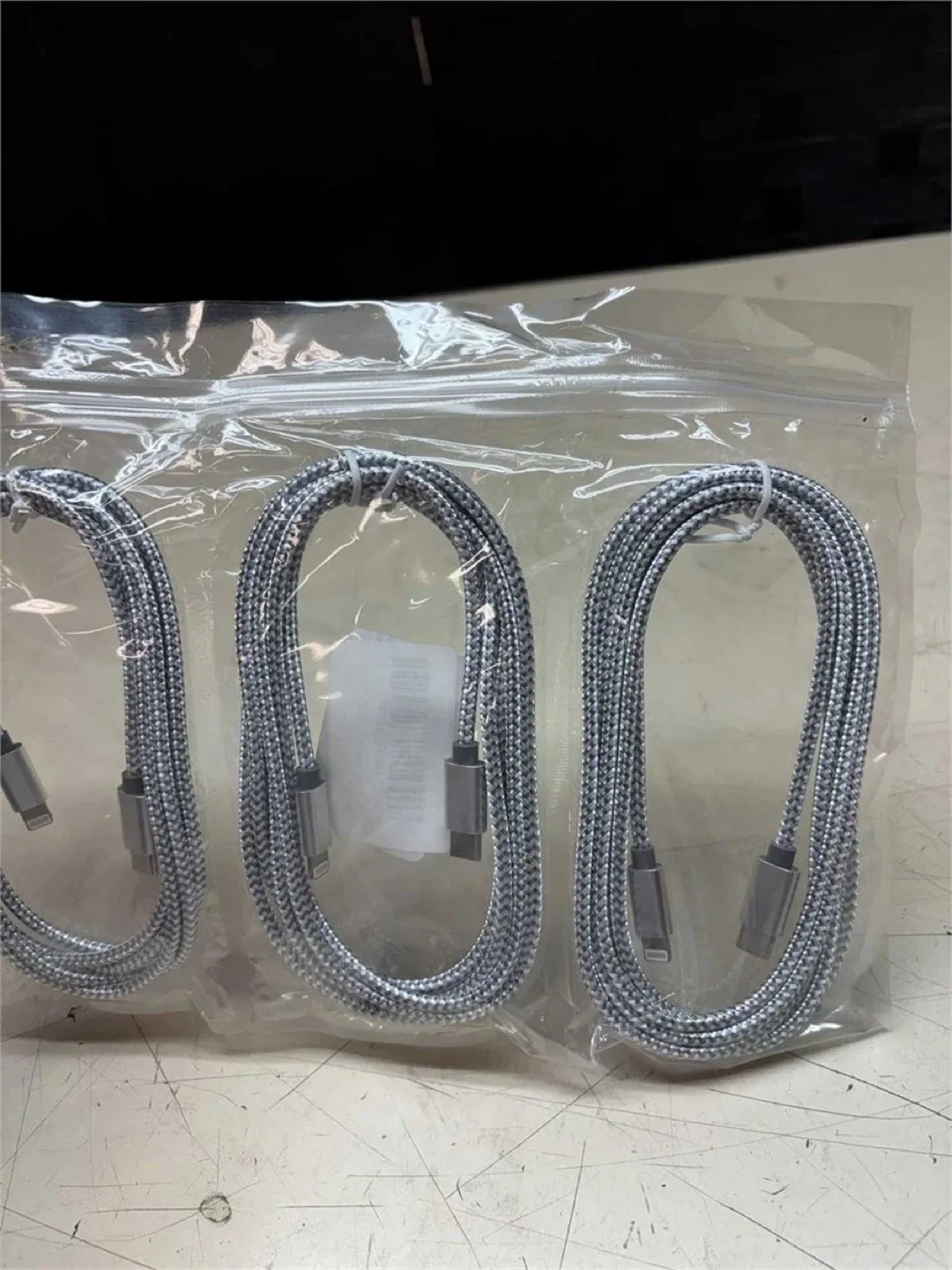 New USB C to Lightning Cable 3-Pack image indicator(2)