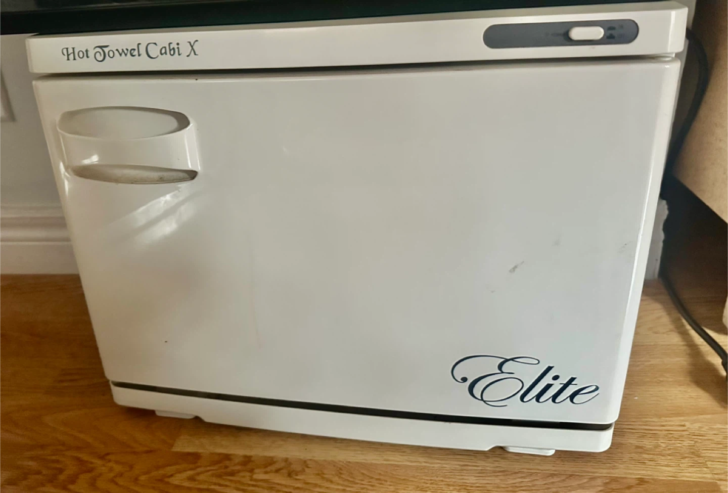 Elite Hot Towel Cabi X