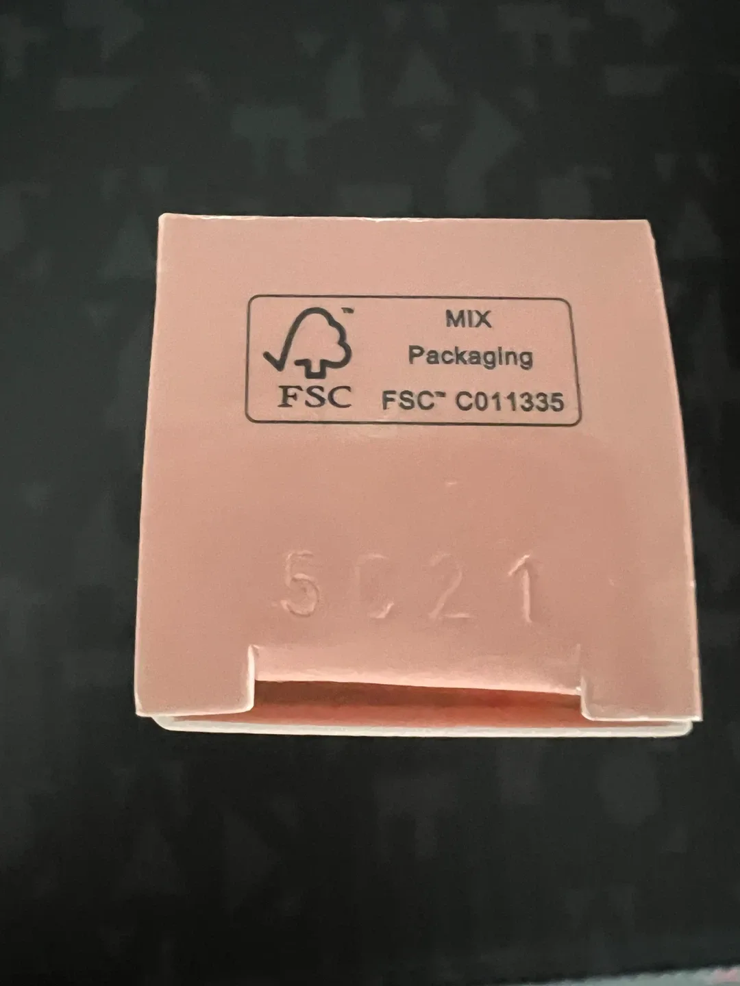 Mini GIVENCHY Rose Perfecto Beautifying Lip Balm 001 image indicator(3)