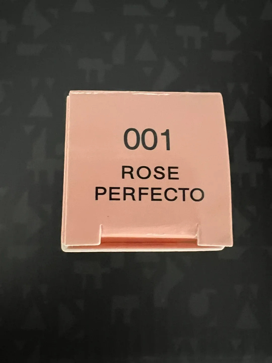 Mini GIVENCHY Rose Perfecto Beautifying Lip Balm 001 image indicator(2)