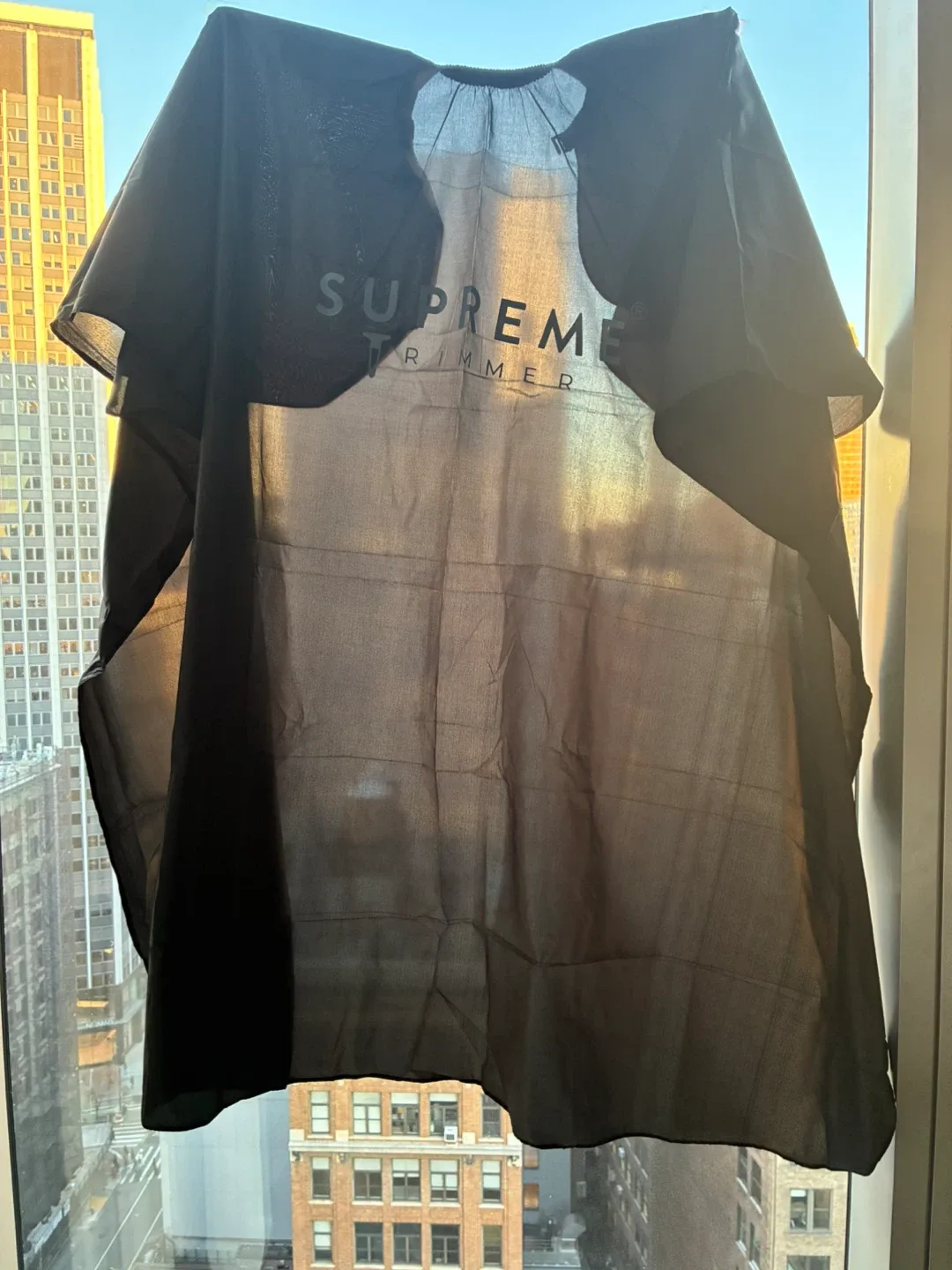 Barbers/Salon Cape Supreme Trimmer Brand New in Package Hair image indicator(2)