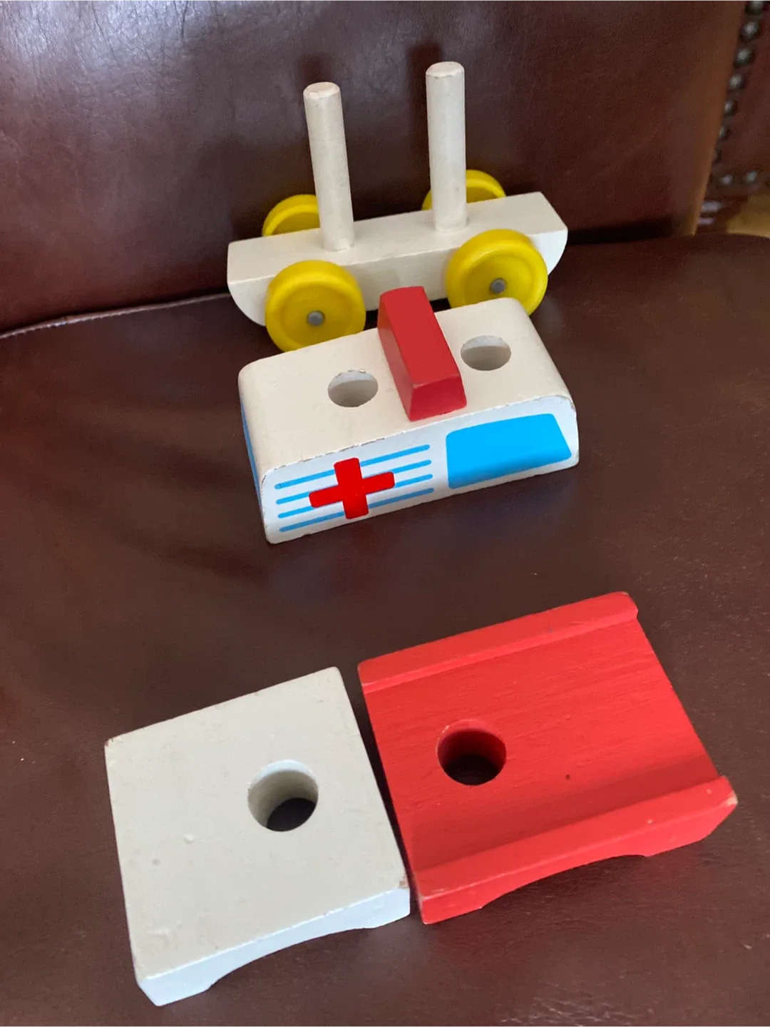 Wooden Emergency Vehicle Set image indicator(5)