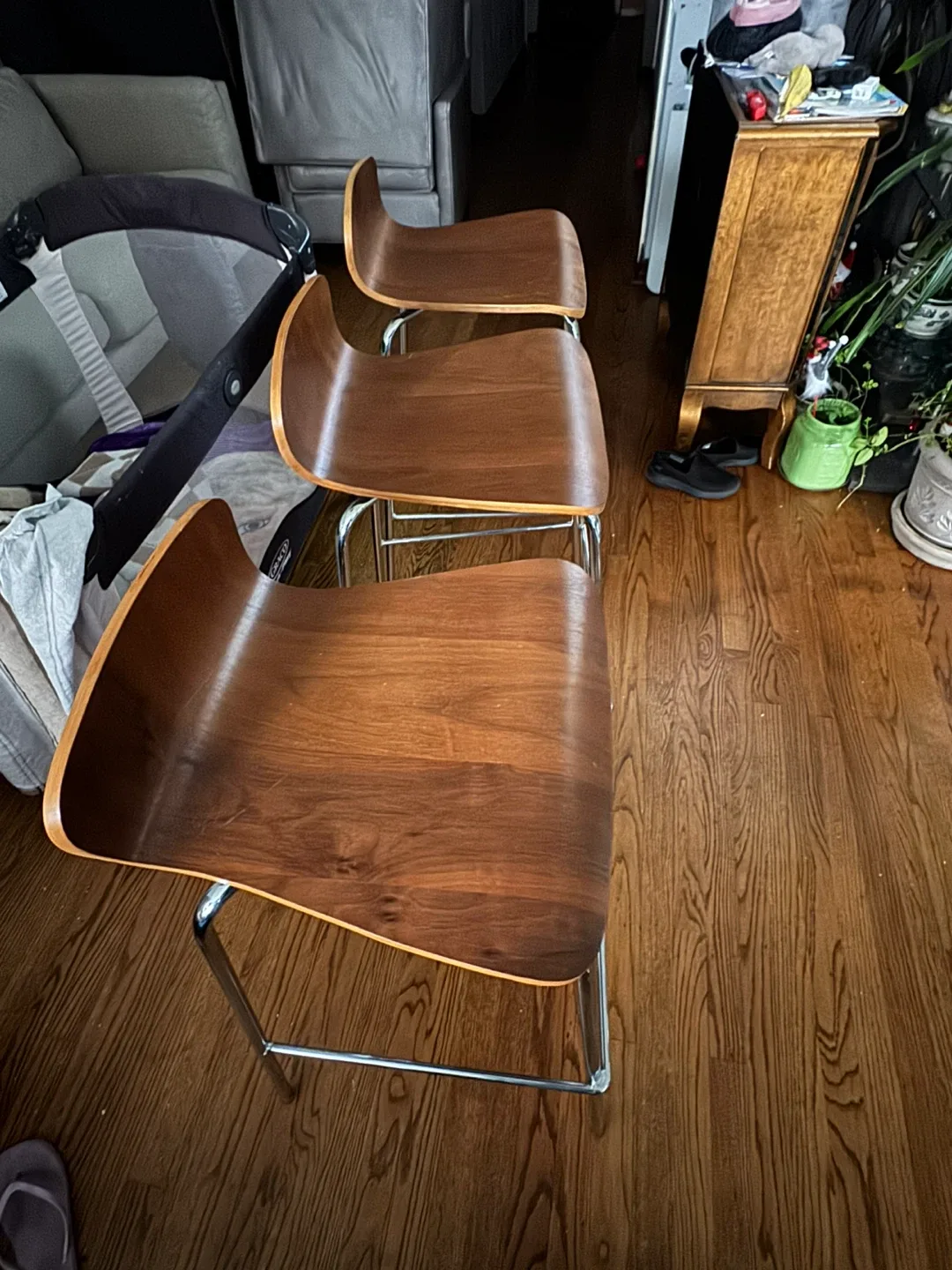 Set of 3 Brown Wood Bar Stools image indicator(2)