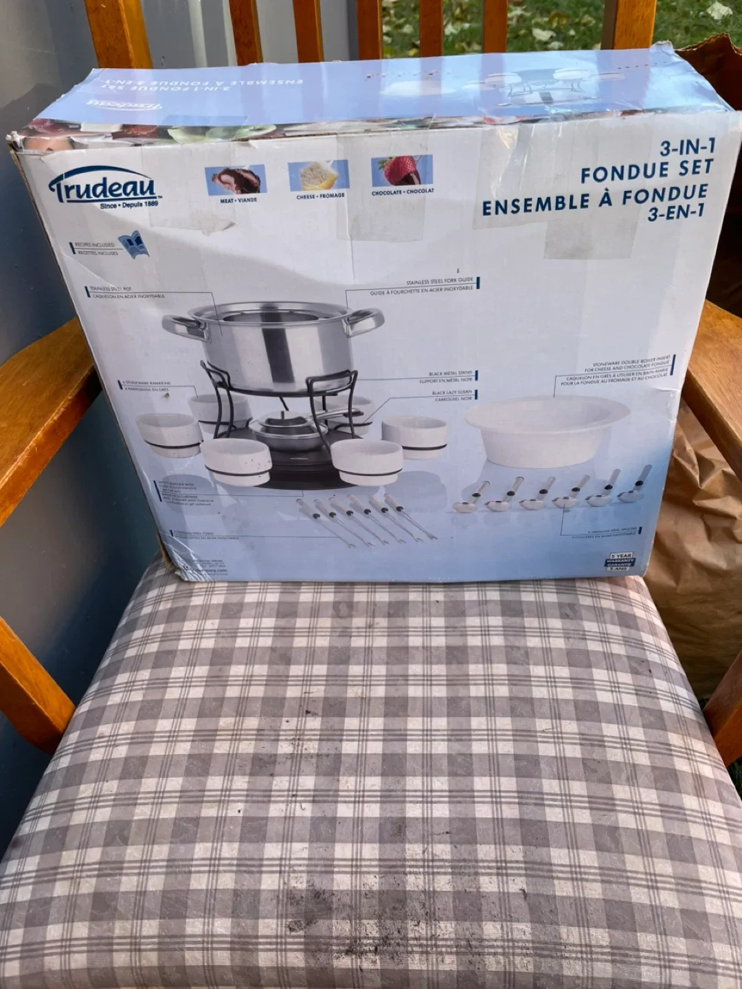 Trudeau 3-in-1 Fondue Set - Complete with Box! image indicator(2)