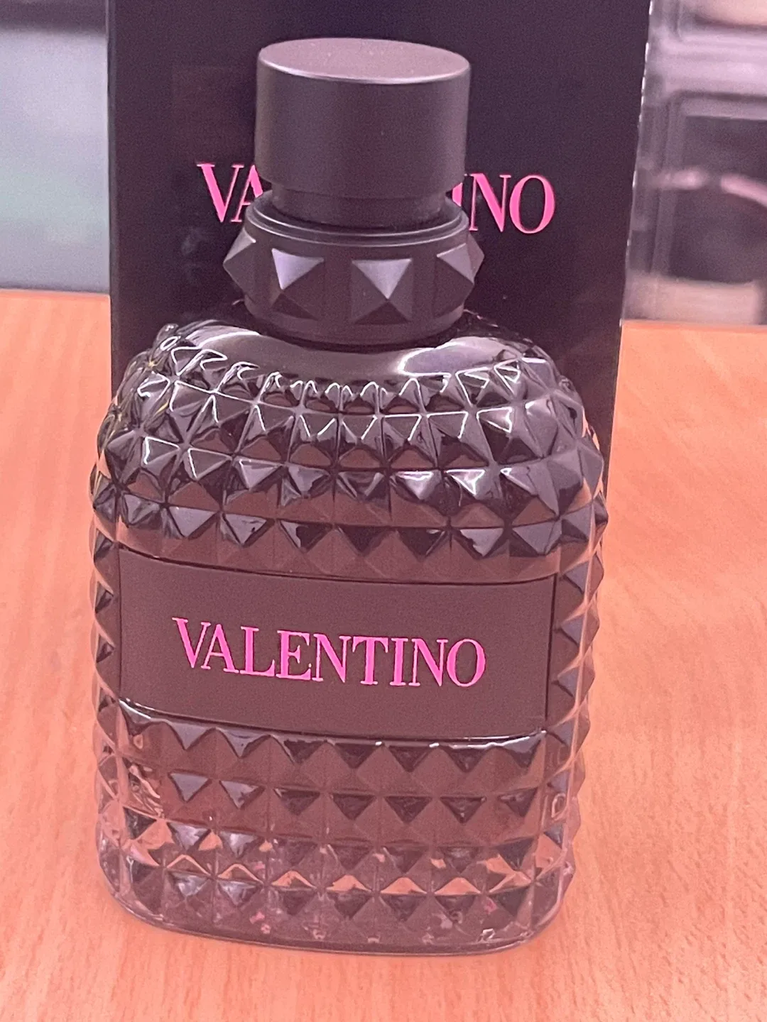 Valentino Uomo Born In Roma Intense 3.4 fl oz image indicator(2)