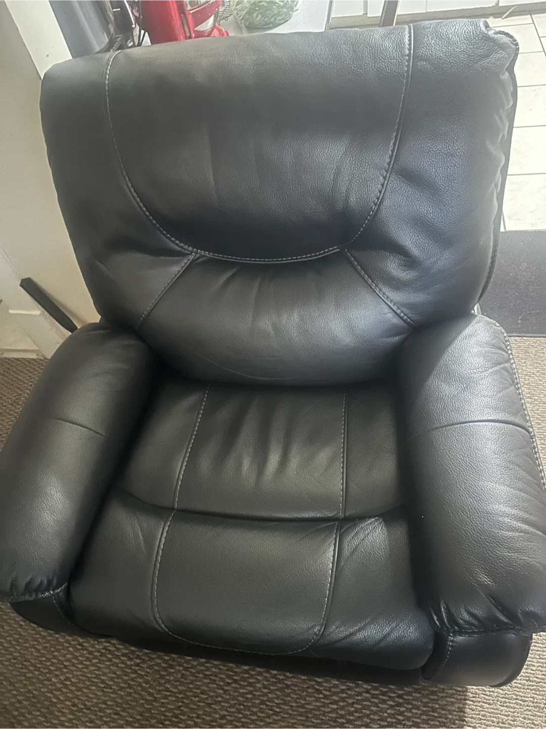 Black Leather Recliner Chair image indicator(2)